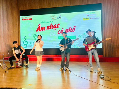 Gala "&Acirc;m nhạc v&agrave; c&agrave; ph&ecirc;": Khi Mai V&agrave;ng bước ra đời sống đ&ocirc; thị - Ảnh 2.