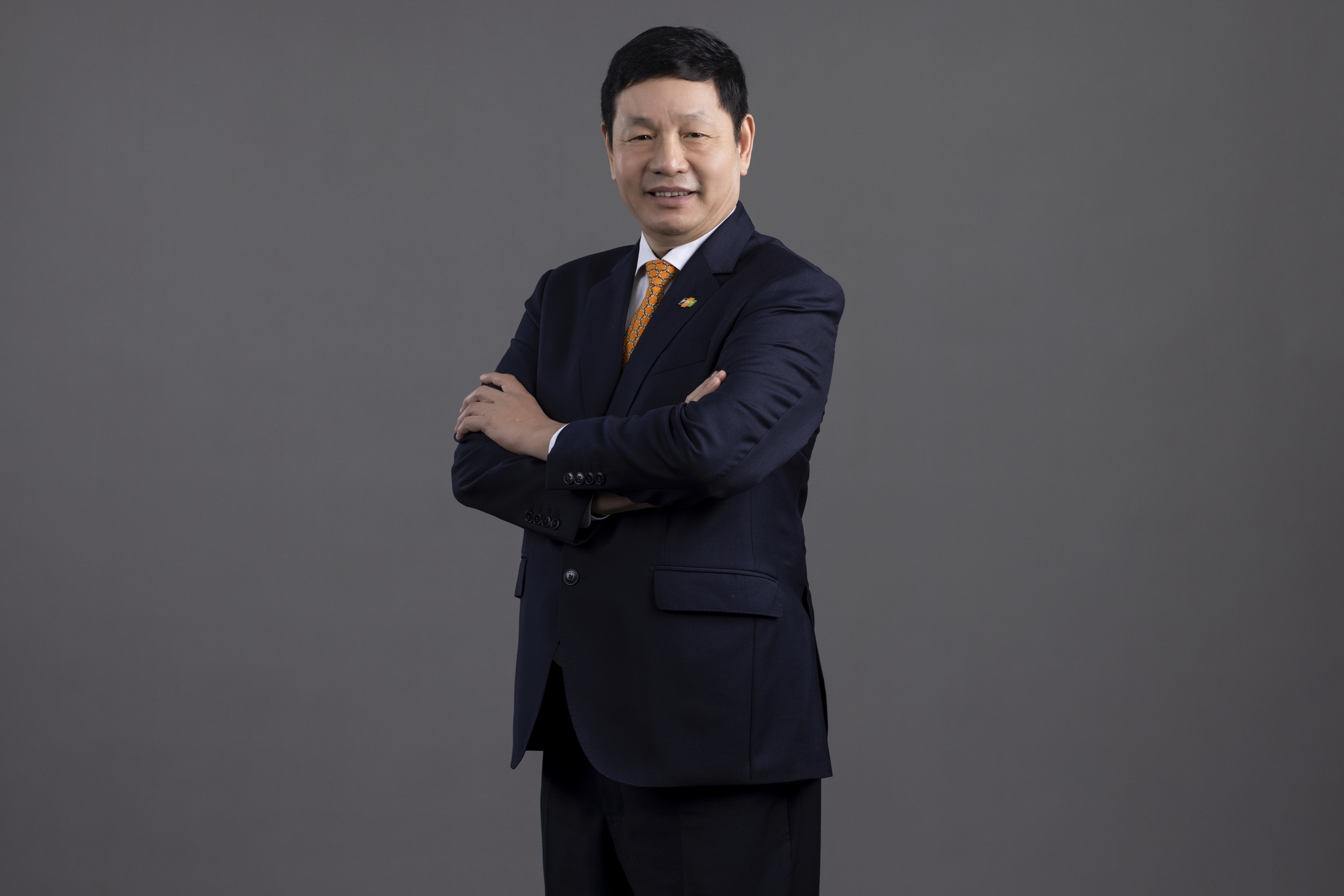 Nhật Bản trao Huân chương Mặt trời mọc cho Chủ tịch FPT Trương Gia Bình - Ảnh 1.
