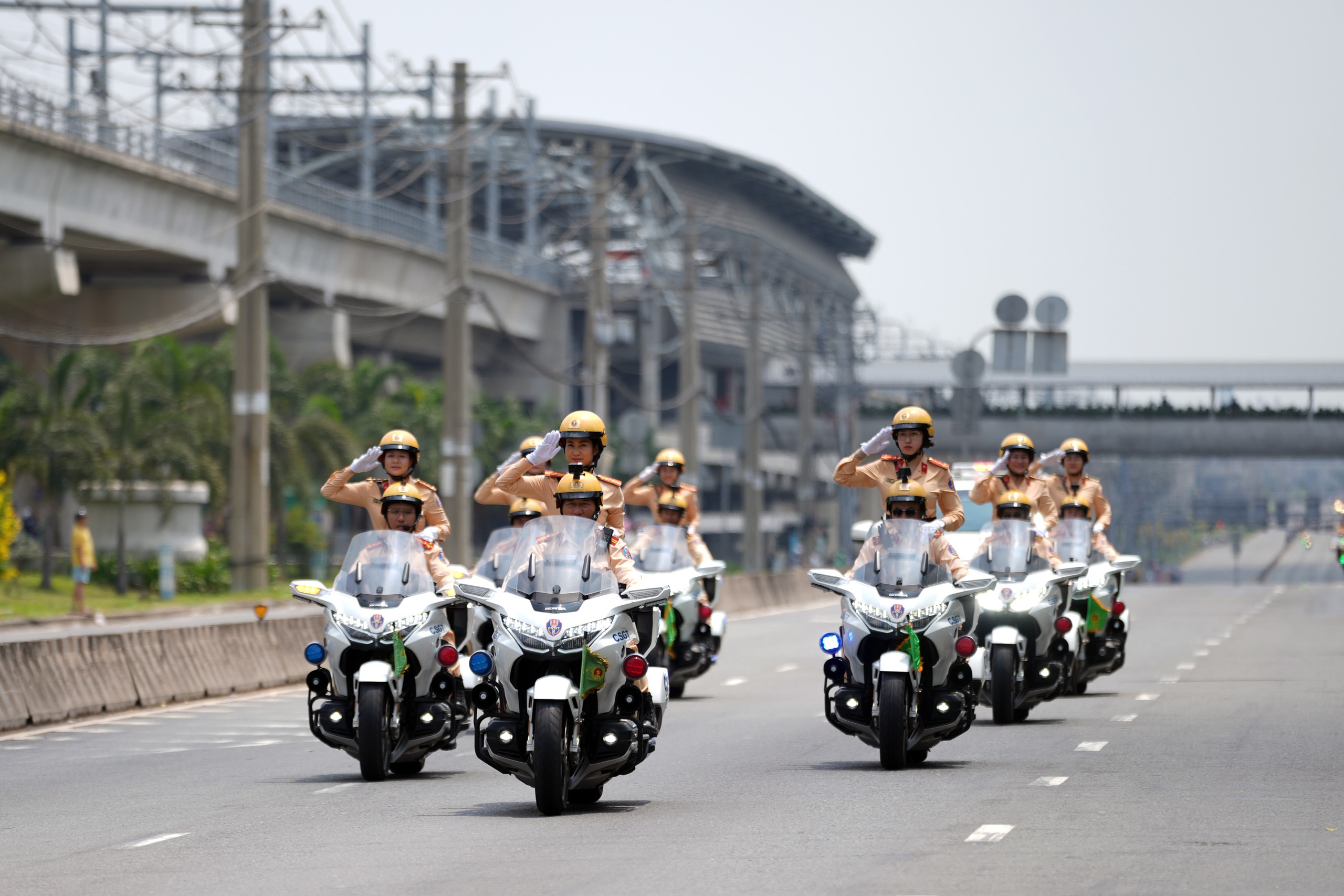 Marchuk Dzianis thắng chặng cuối, xe đạp TP HCM "ẵm" c&uacute; ăn ba   - Ảnh 4.