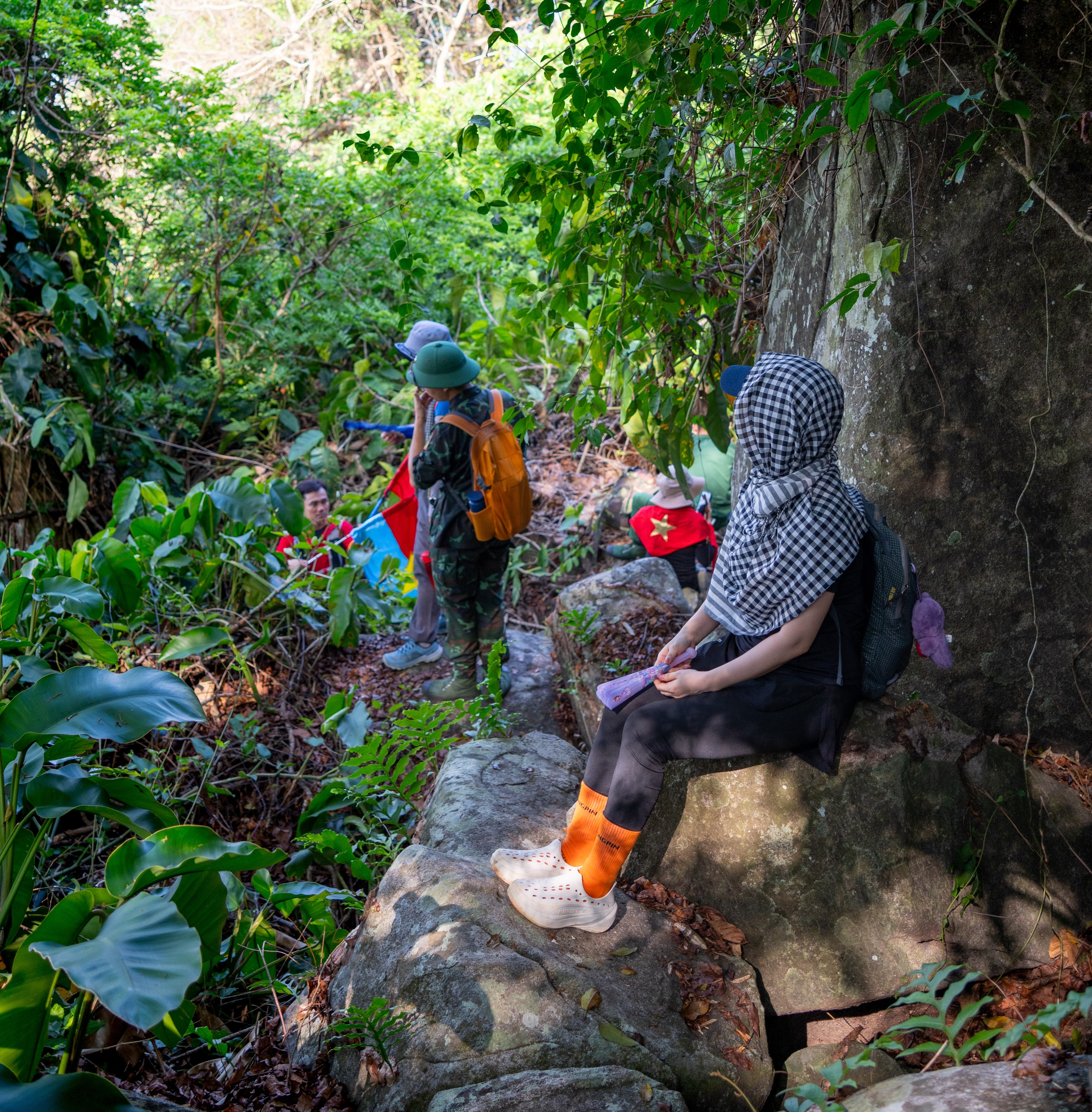H&agrave;ng trăm người chinh phục n&uacute;i B&agrave; Đen trong ng&agrave;y 30 - 4 tại T&acirc;y Ninh - Ảnh 12.
