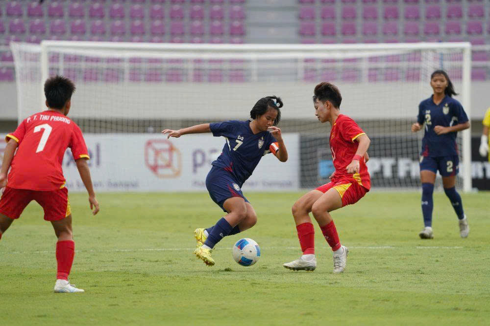 U17 nữ Việt Nam khởi động giấc mơ World Cup  - Ảnh 2.