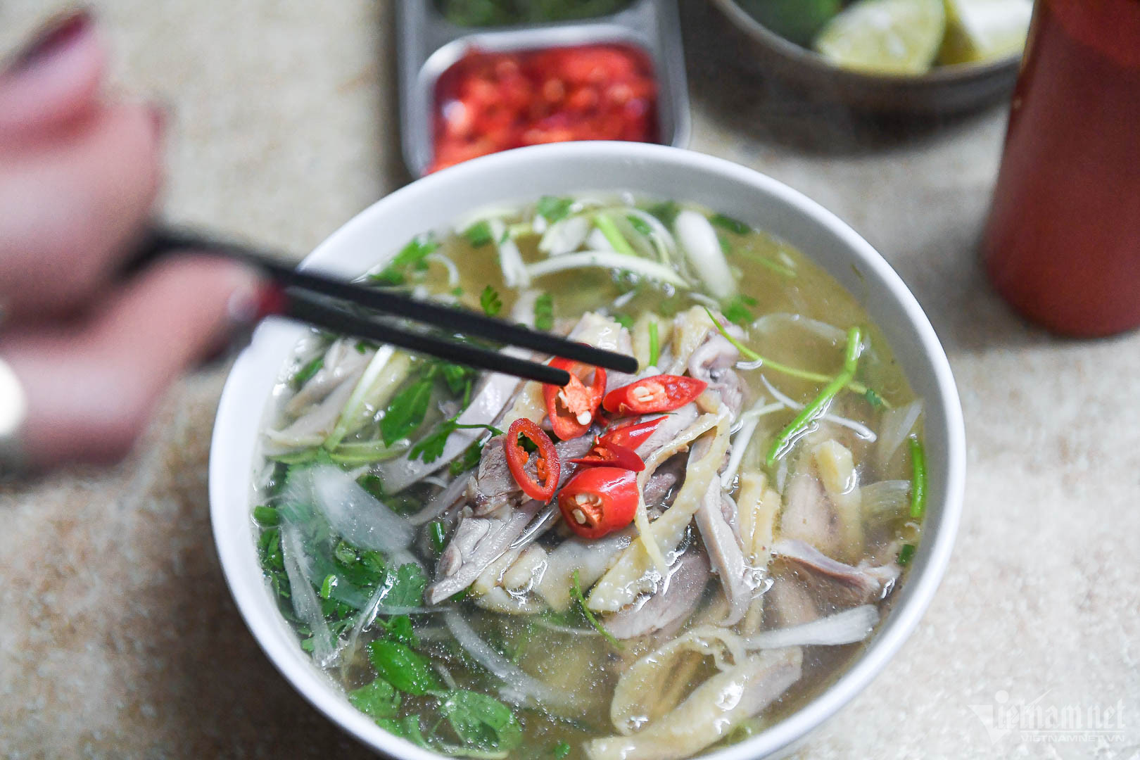 Khám phá 5 món phở phiên bản lạ ngon miệng tại Hà Nội kỳ nghỉ lễ 2026 - Ảnh 6.