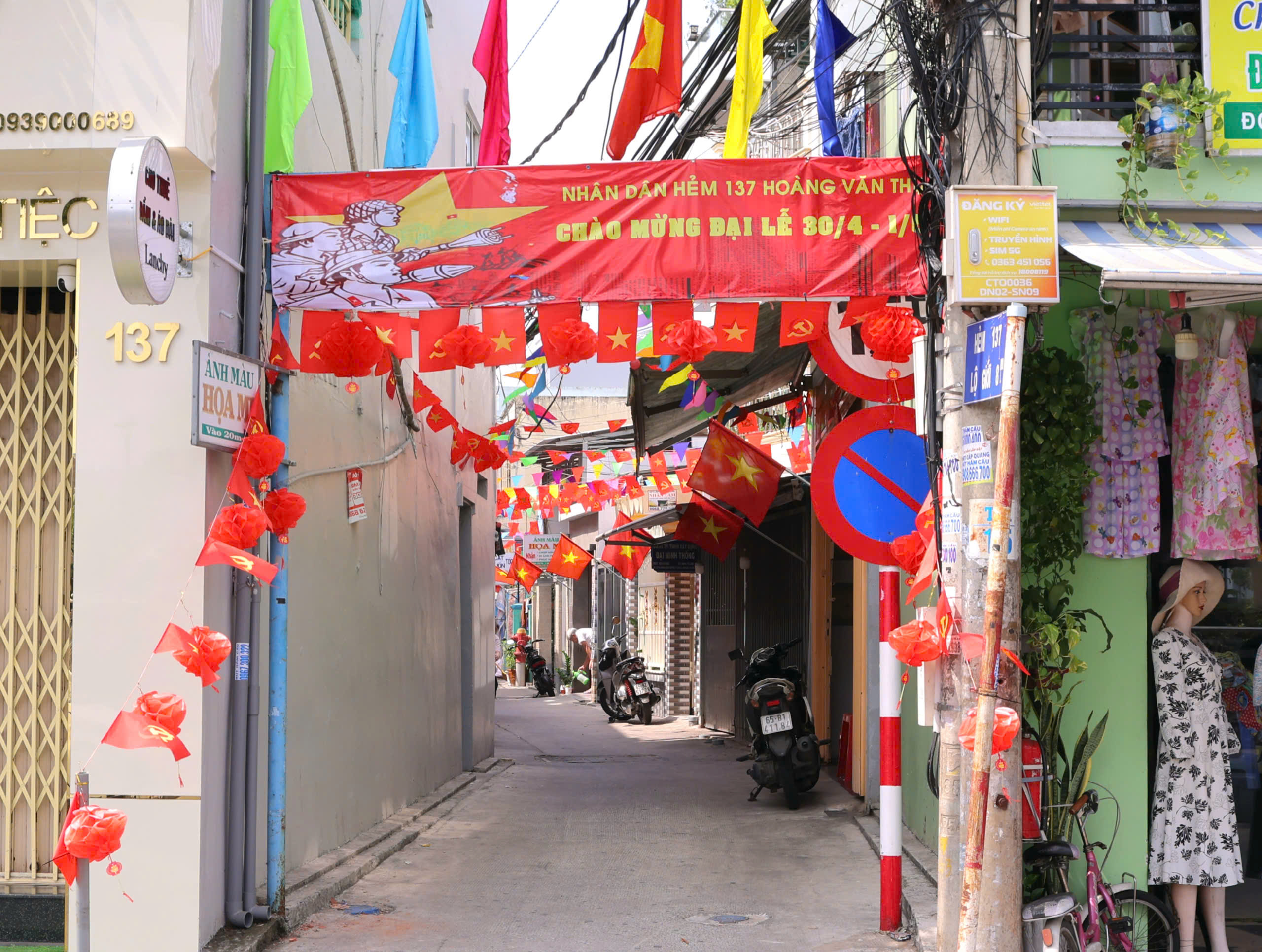 Cần Thơ rực rỡ mừng ng&agrave;y thống nhất đất nước 30 - 4 đầy tự h&agrave;o - Ảnh 14.