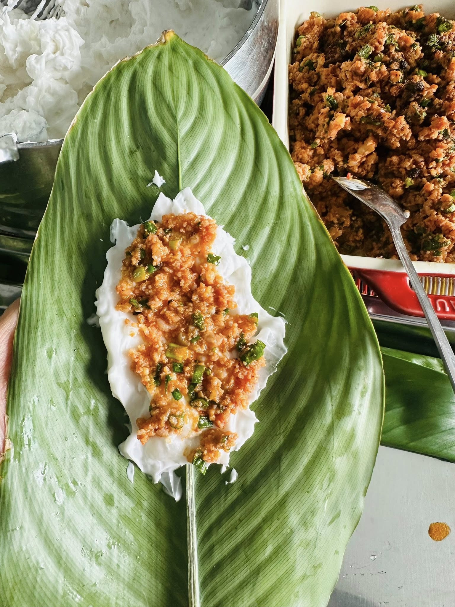 4 M&oacute;n b&aacute;nh đặc sản Huế gi&aacute; rẻ , kh&aacute;ch ăn chục chiếc chưa ch&aacute;n - Ảnh 4.