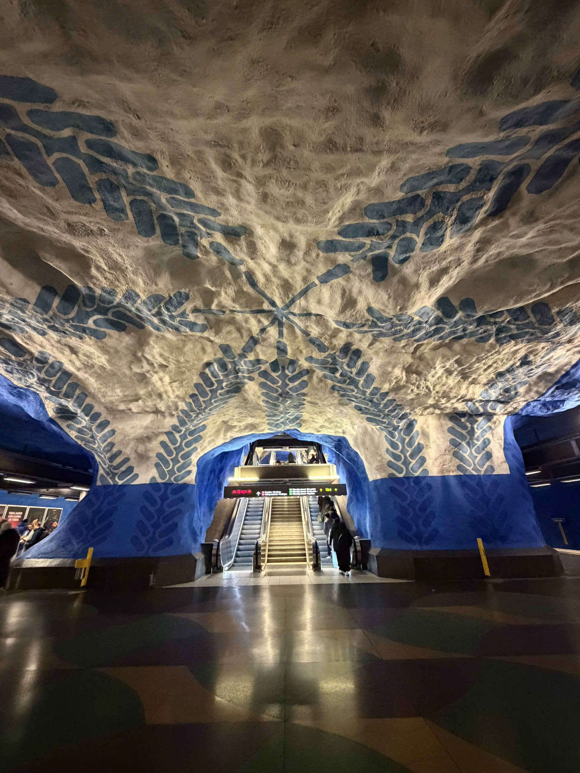 Lạc lối giữa Stockholm - Ảnh 2.