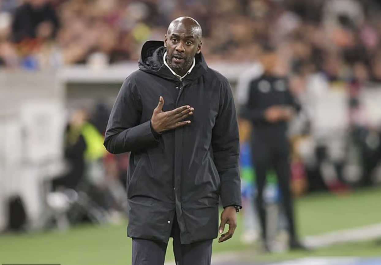 Cựu vô địch thế giới tái xuất, HLV Joachim Low và bến đỗ bất ngờ tại châu Phi - Ảnh 1.