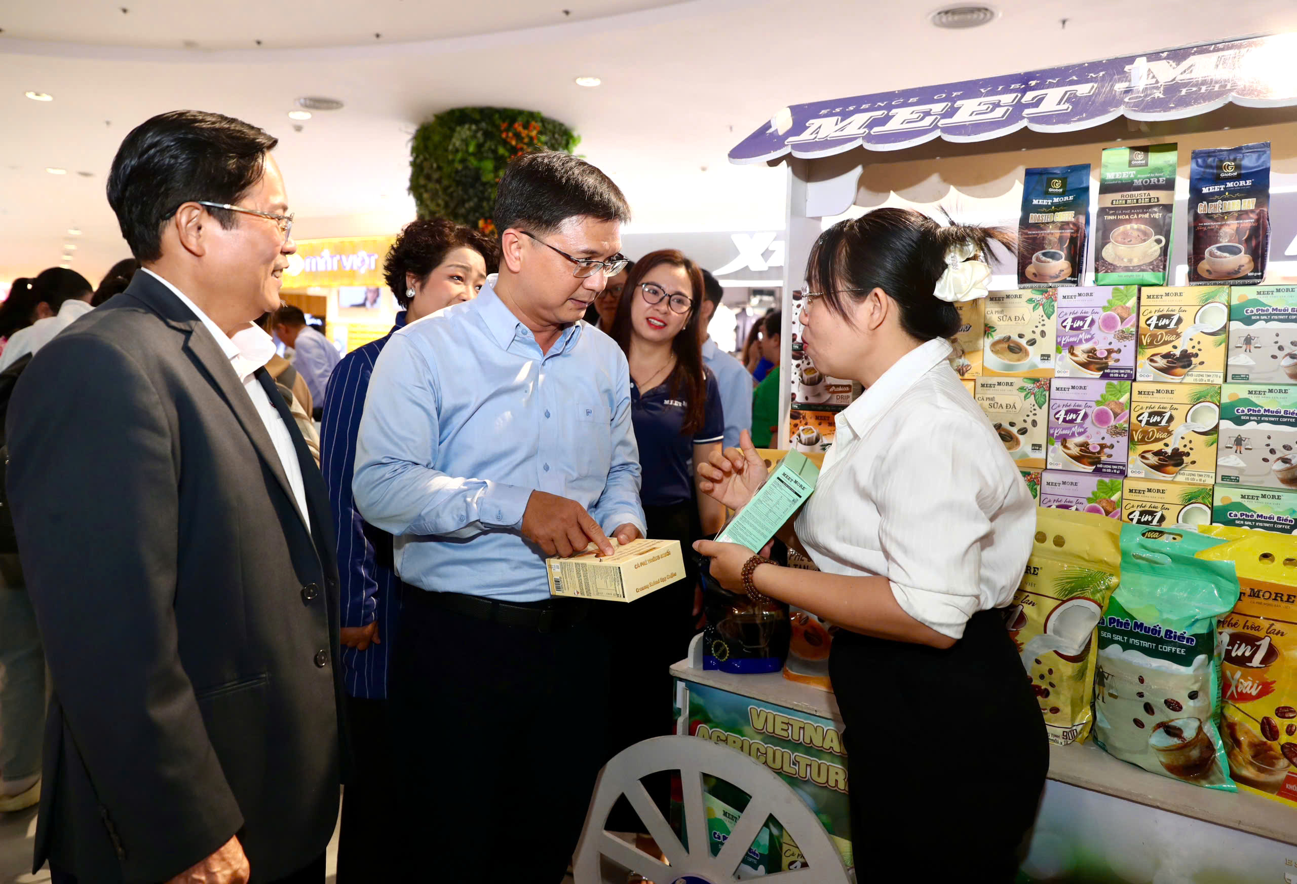 - Ảnh 10. - Ảnh 10.