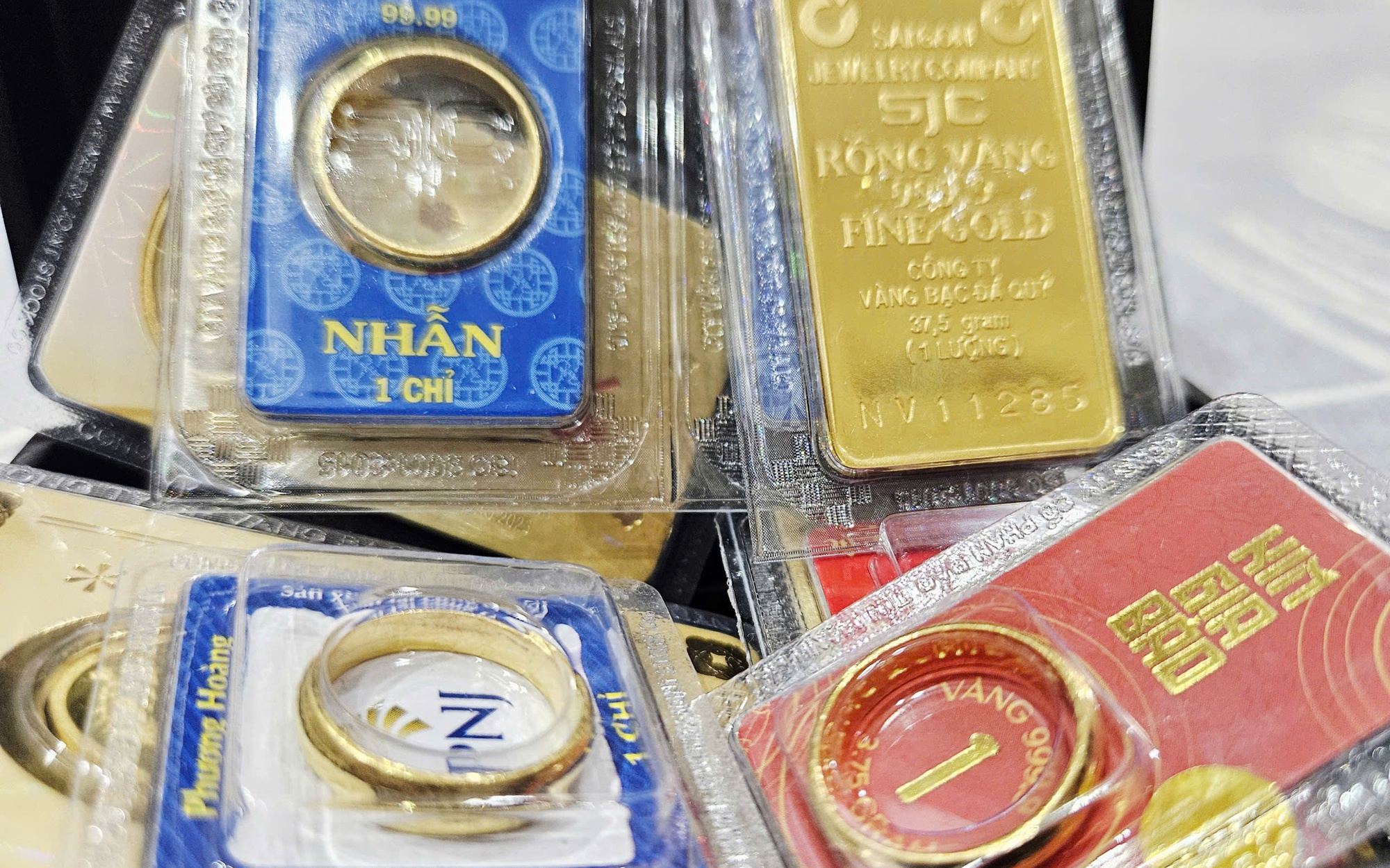 Nhiều c&ocirc;ng ty v&agrave;ng - bạc vừa c&oacute; th&ocirc;ng b&aacute;o quan trọng - Ảnh 1.