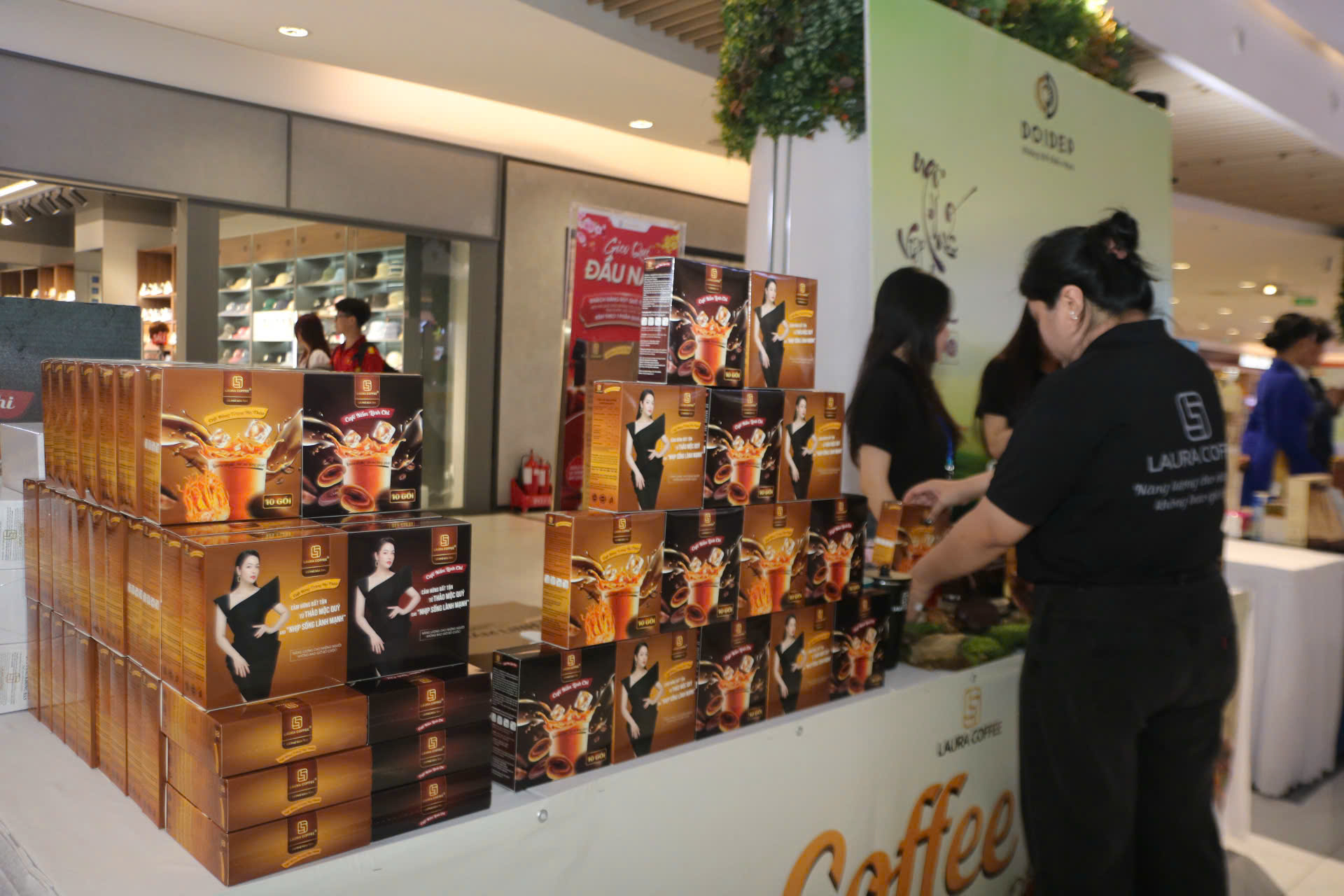 Kh&aacute;m ph&aacute; gian h&agrave;ng độc đ&aacute;o tại Lễ hội T&ocirc;n vinh c&agrave; ph&ecirc; - tr&agrave; Việt 2026 - Ảnh 14.