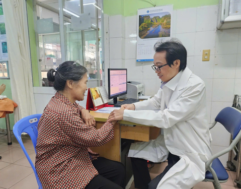 Th&ecirc;m cơ hội chăm s&oacute;c sức khỏe cho người d&acirc;n - Ảnh 1.