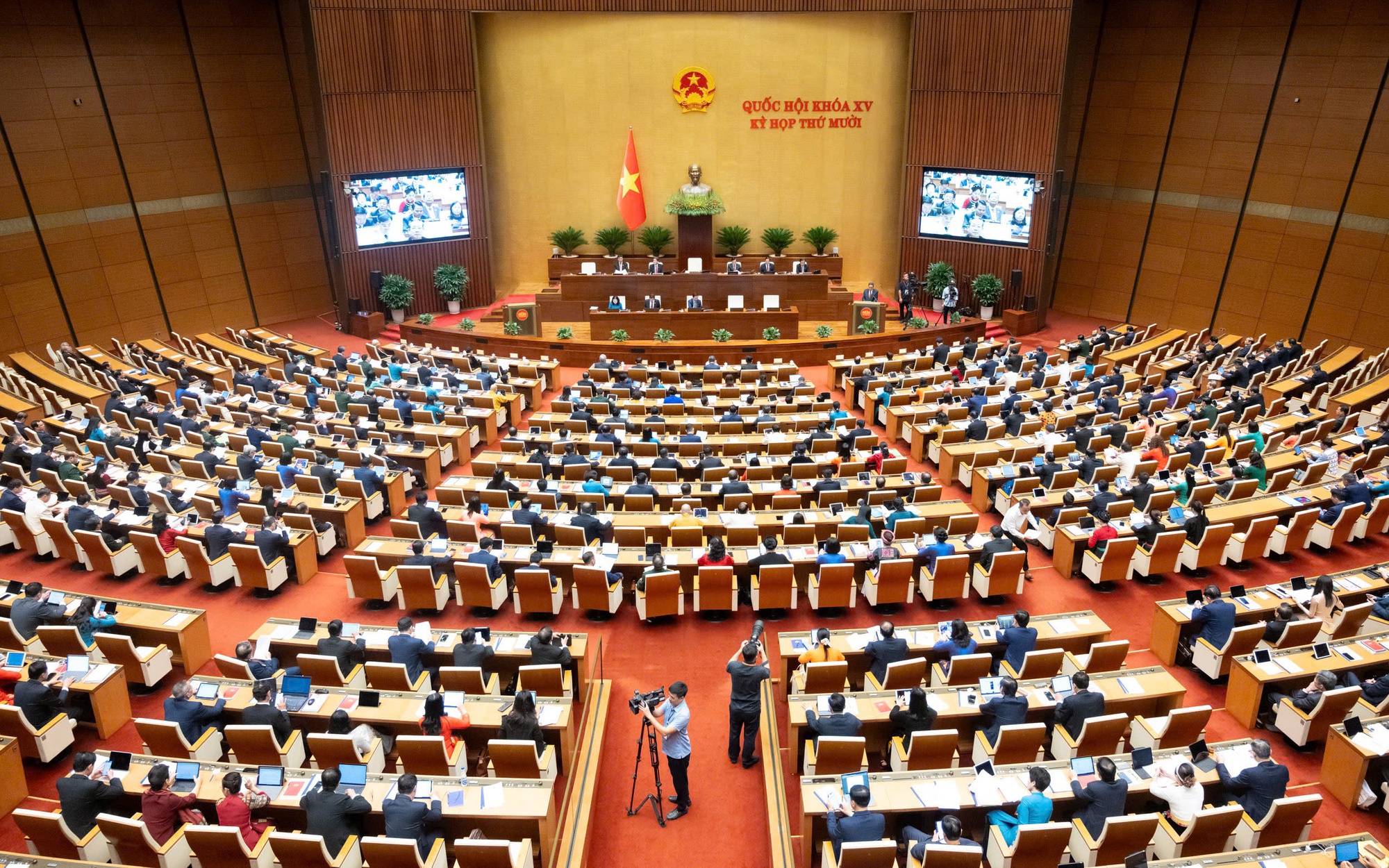 Đặt nền m&oacute;ng quan trọng để ho&agrave;n thiện thể chế - Ảnh 2.