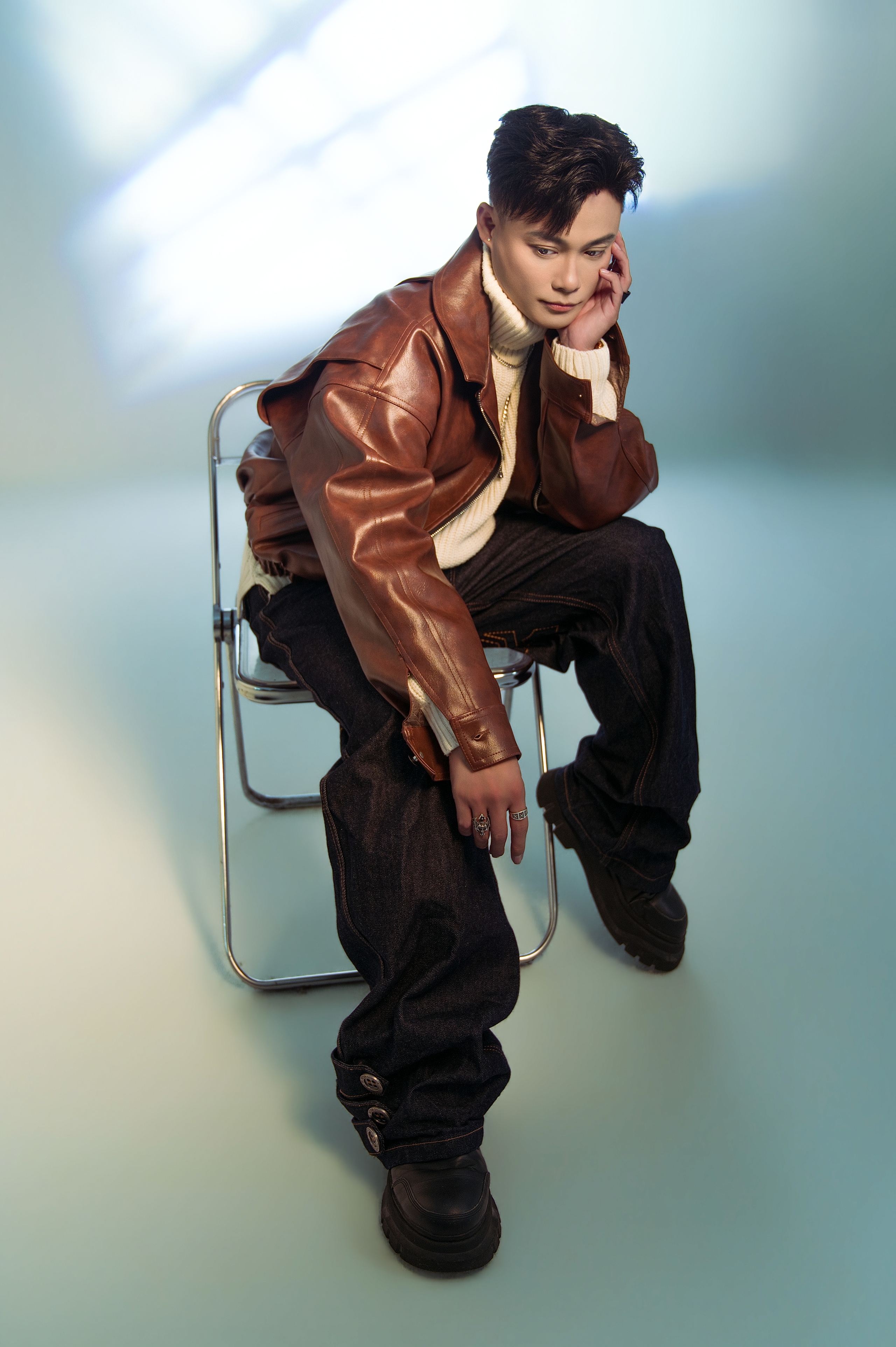 Biên đạo múa Vĩnh Khương khoe vẻ đẹp 