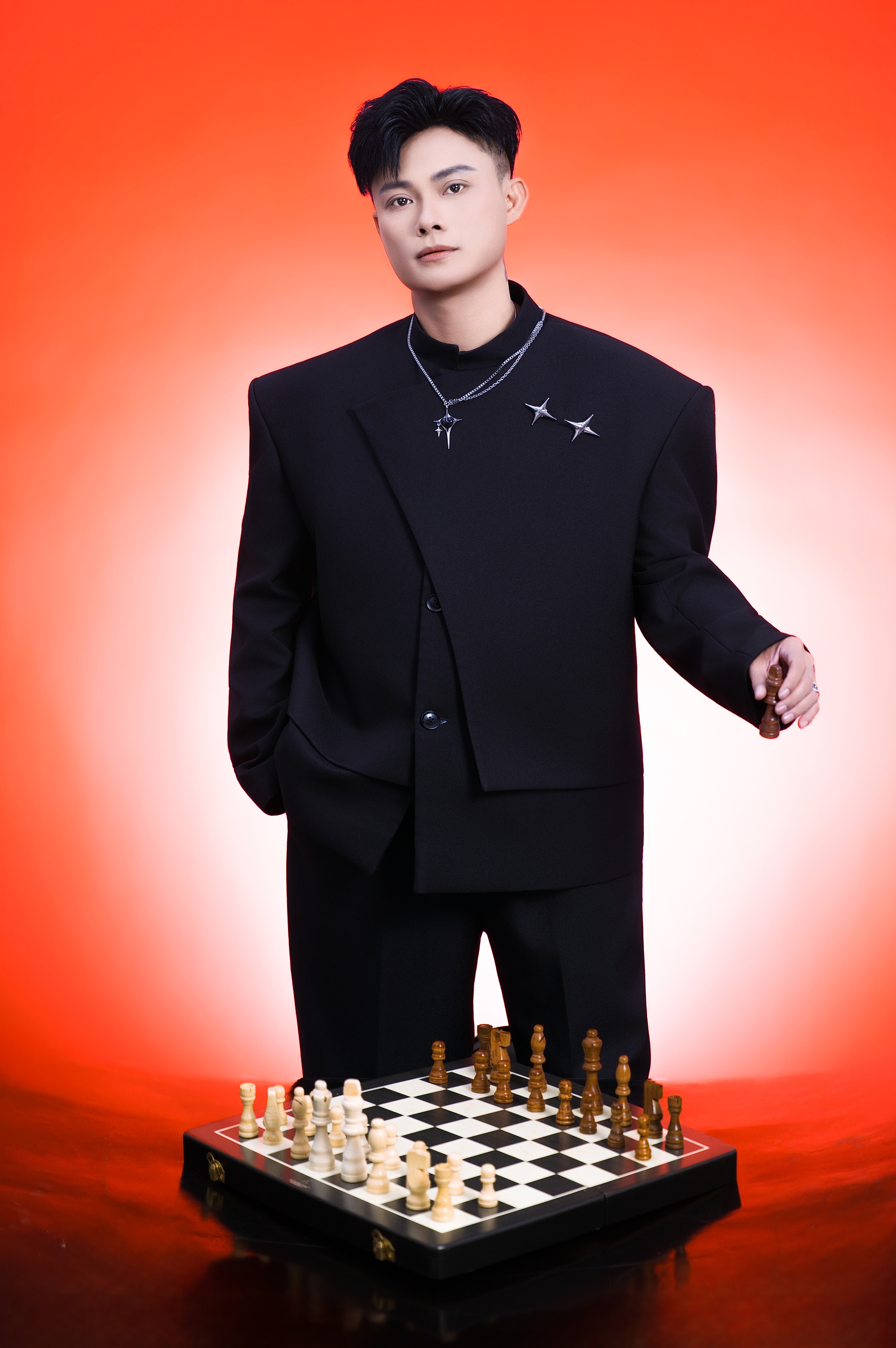 Biên đạo múa Vĩnh Khương khoe vẻ đẹp 