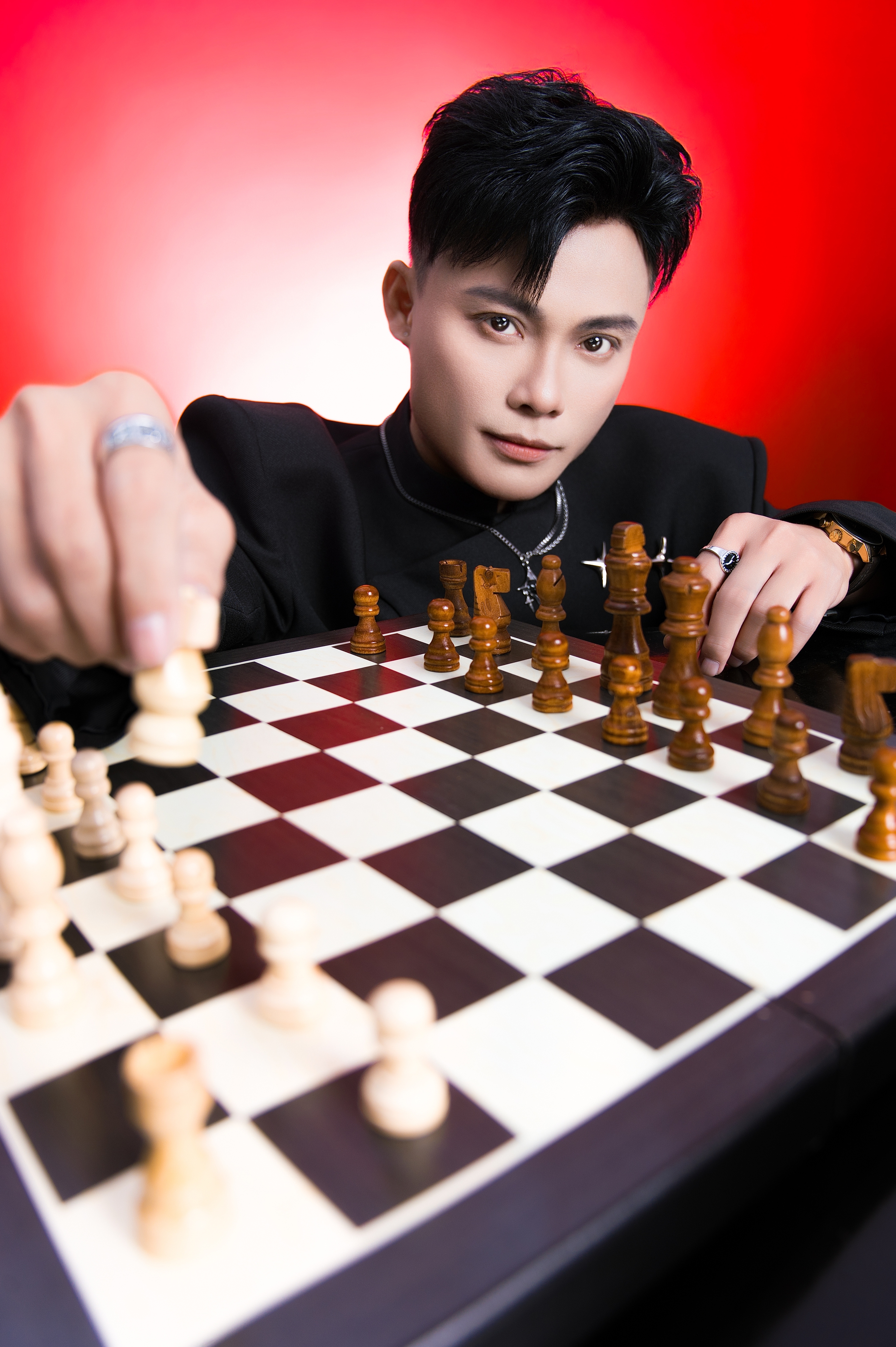 Biên đạo múa Vĩnh Khương khoe vẻ đẹp 