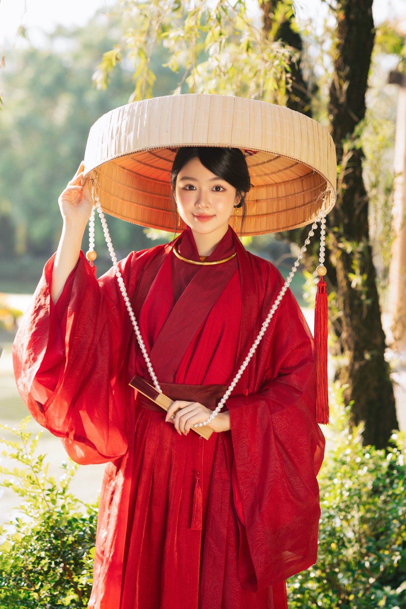 Quyền Linh tặng con gái Lọ Lem