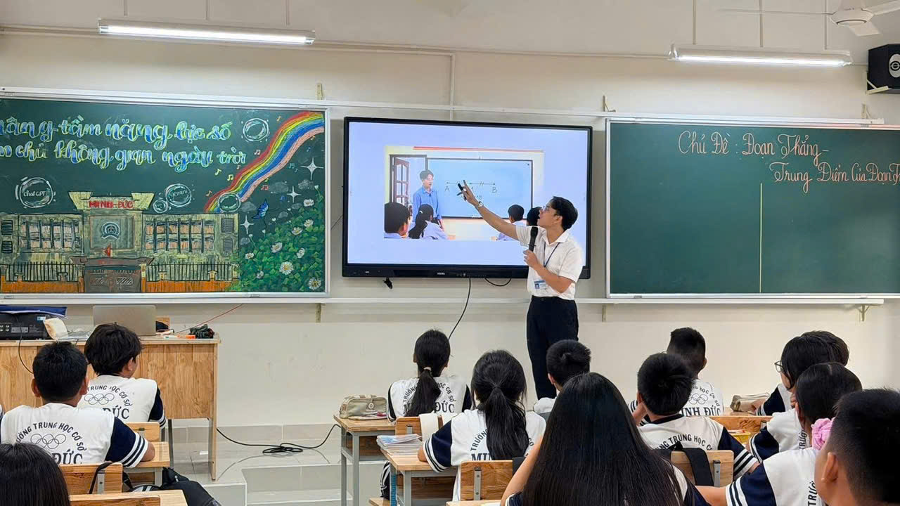 TPHCM rà soát năng lực tiếng Anh của giáo viên toàn thành phố  - Ảnh 1.