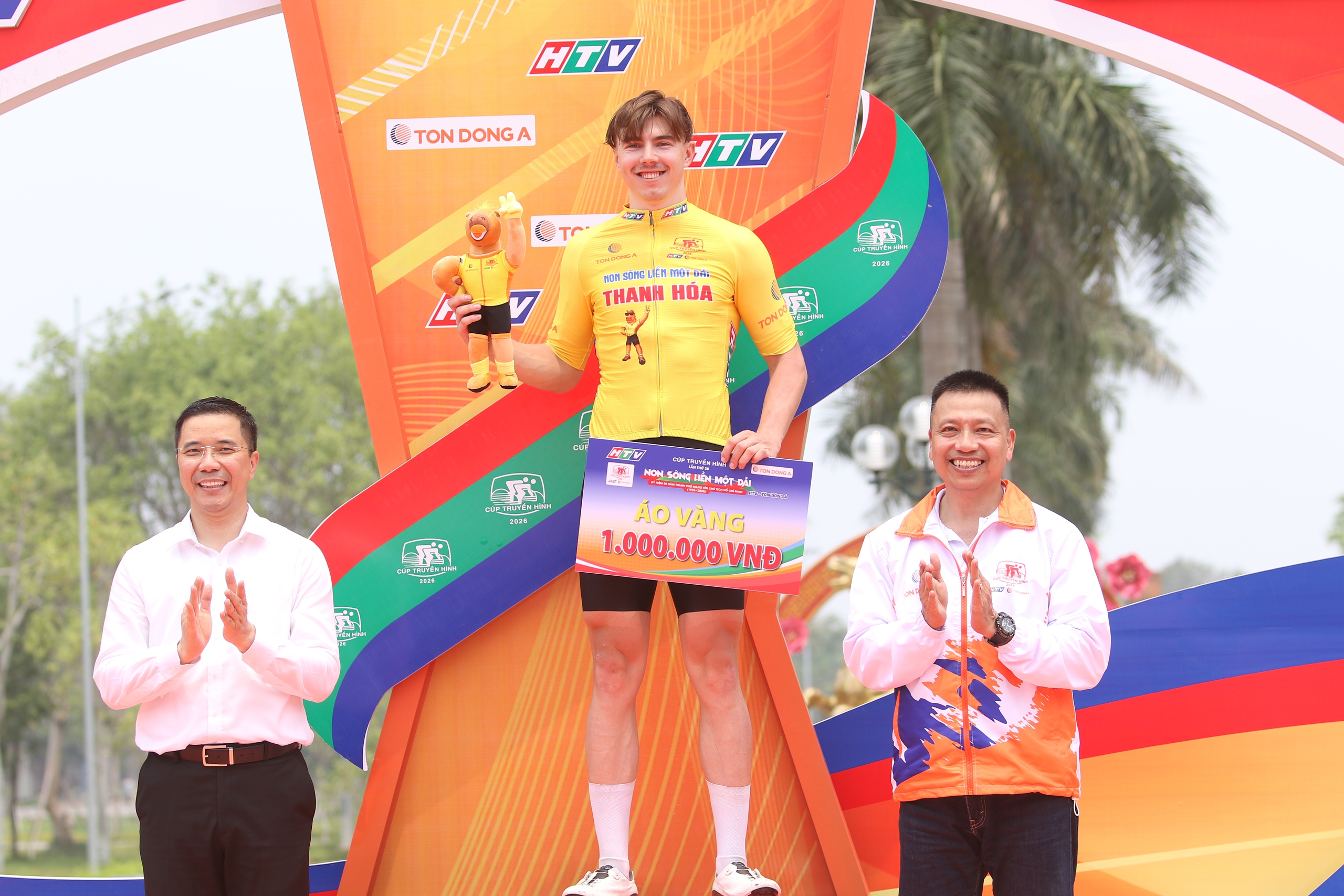 Cúp Truyền hình TP HCM 2026: Marchuk Dzianis "xé" Áo vàng sau màn rượt đuổi nghẹt thở - Ảnh 8.