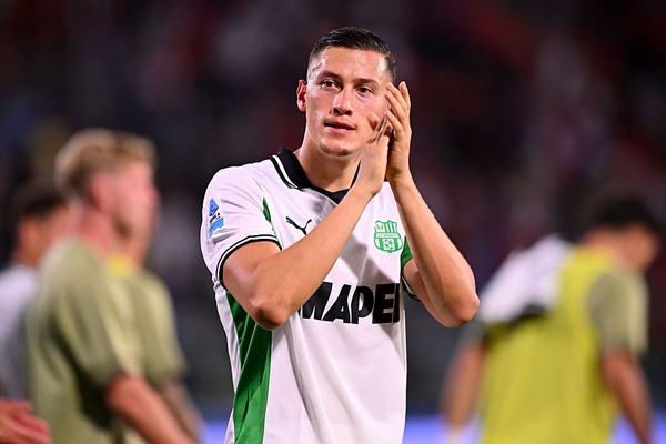 Cầu thủ nhập tịch Indonesia bị chỉ tr&iacute;ch tại Serie A - Ảnh 1.