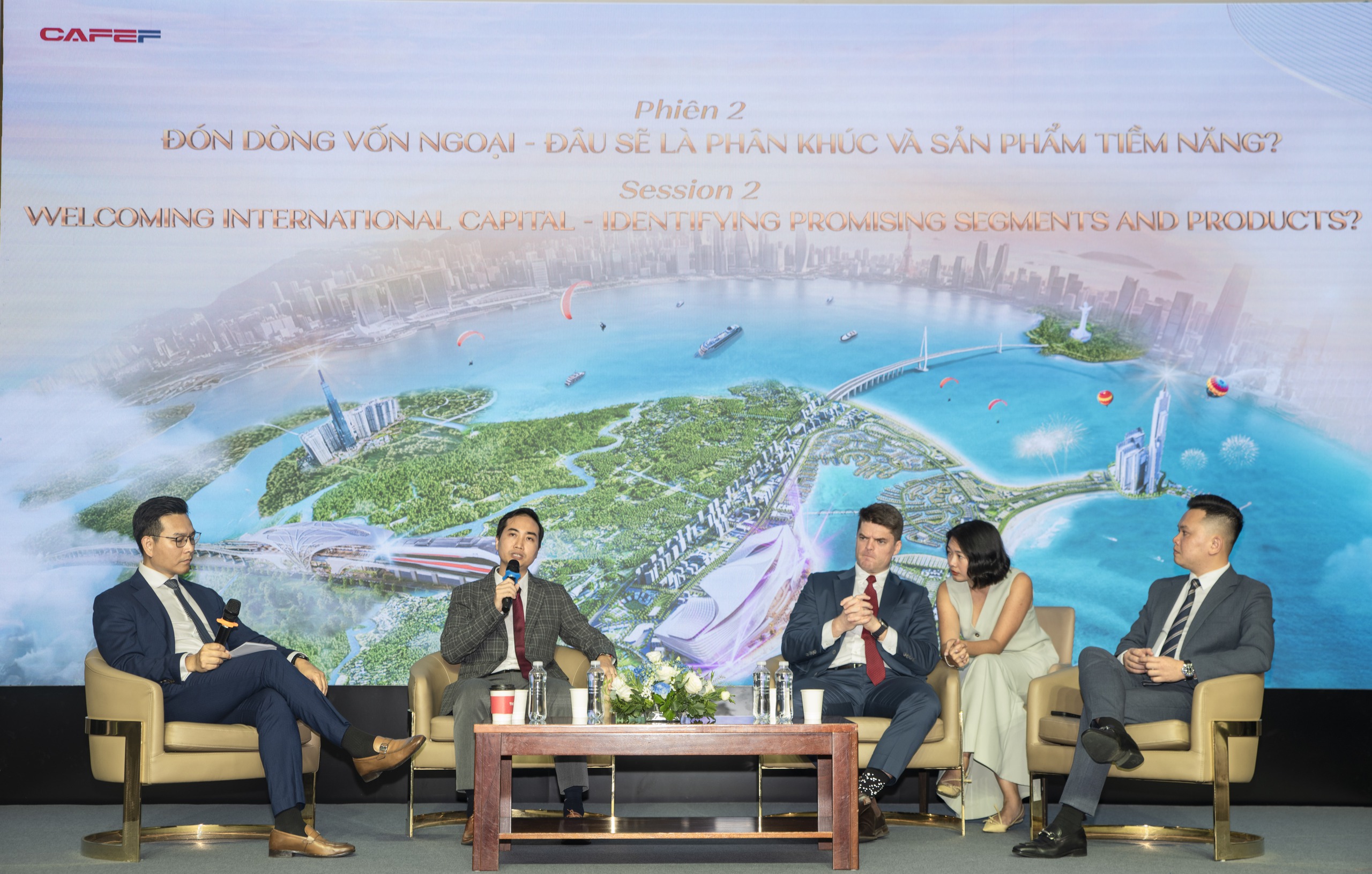 Dù lãi suất tăng , nhà đầu tư nước ngòai vẫn tìm kiếm bất động sản Việt Nam 2026 - Ảnh 2. Dù lãi suất tăng , nhà đầu tư nước ngòai vẫn tìm kiếm bất động sản Việt Nam 2026 - Ảnh 2.