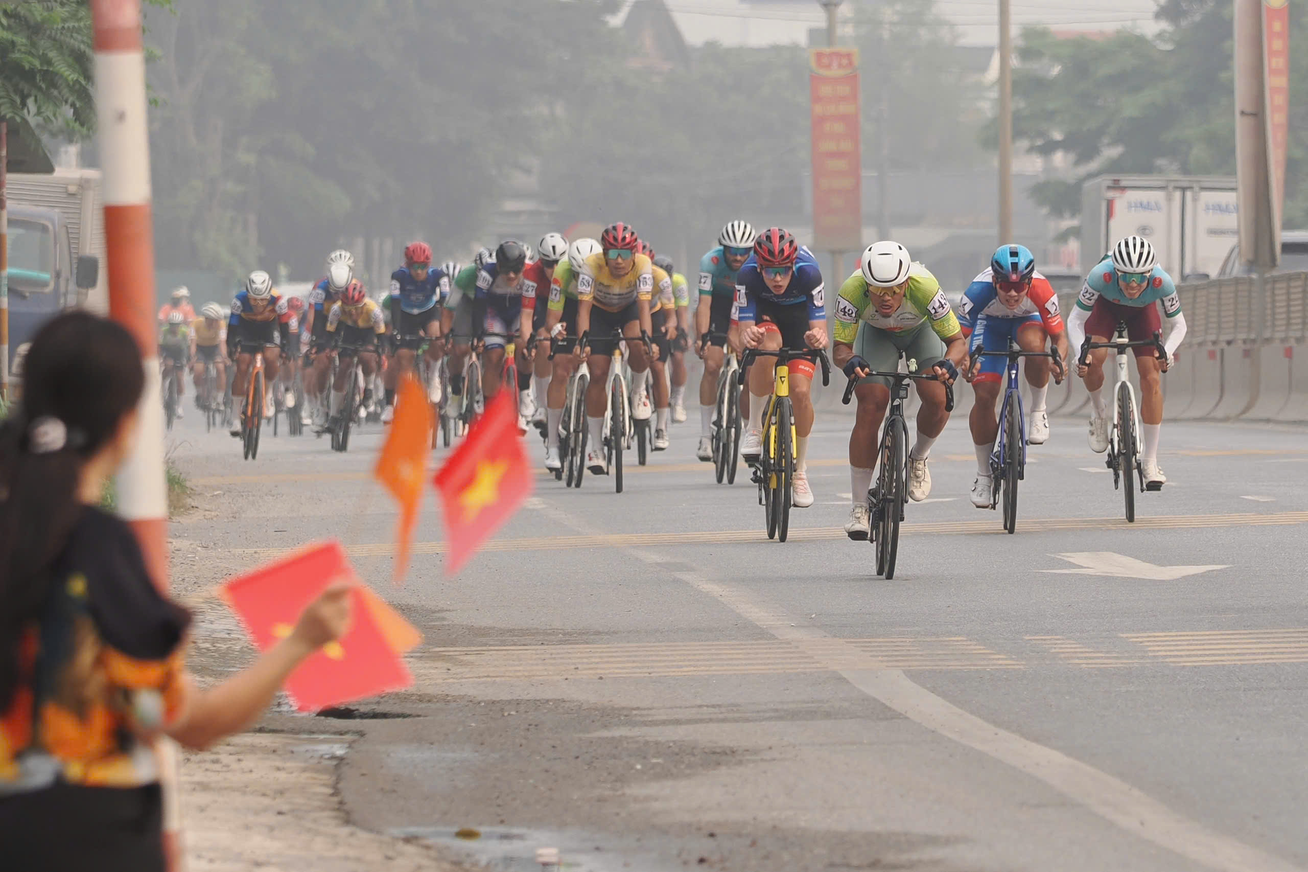 Cúp Truyền hình TP HCM 2026: Marchuk Dzianis "xé" Áo vàng sau màn rượt đuổi nghẹt thở - Ảnh 7.