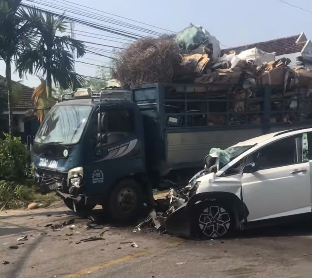 Tai nạn giao thông Đà Nẵng 2026: 1 Phụ nữ tử vong , 3 người bị thương - Ảnh 2.