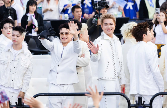 Huy động c&aacute;c nguồn lực x&atilde; hội để ph&aacute;t triển văn h&oacute;a - Ảnh 2.