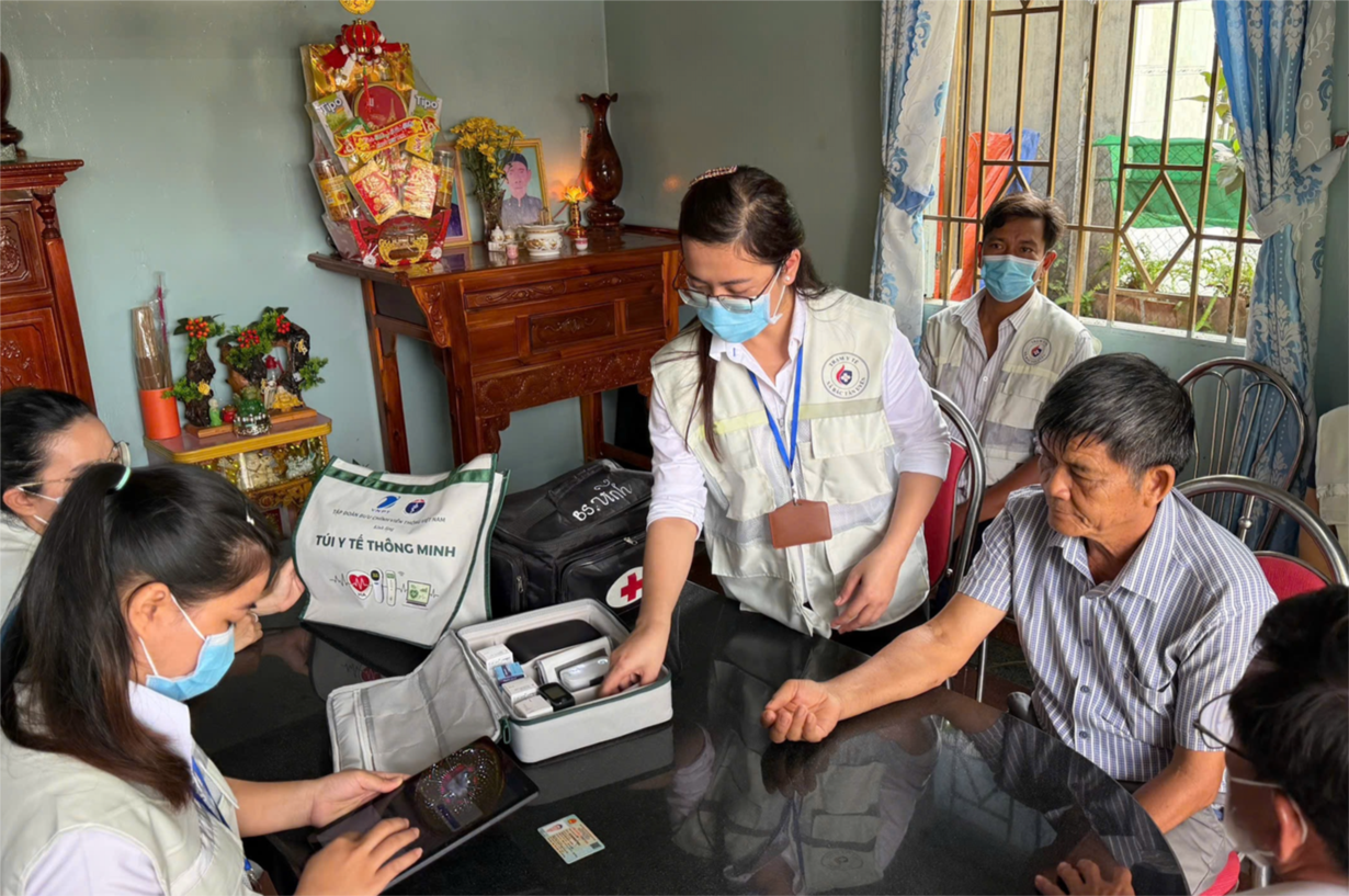 Lần đầu tiên người dân 3 xã ở TPHCM được làm điều này - Ảnh 2.