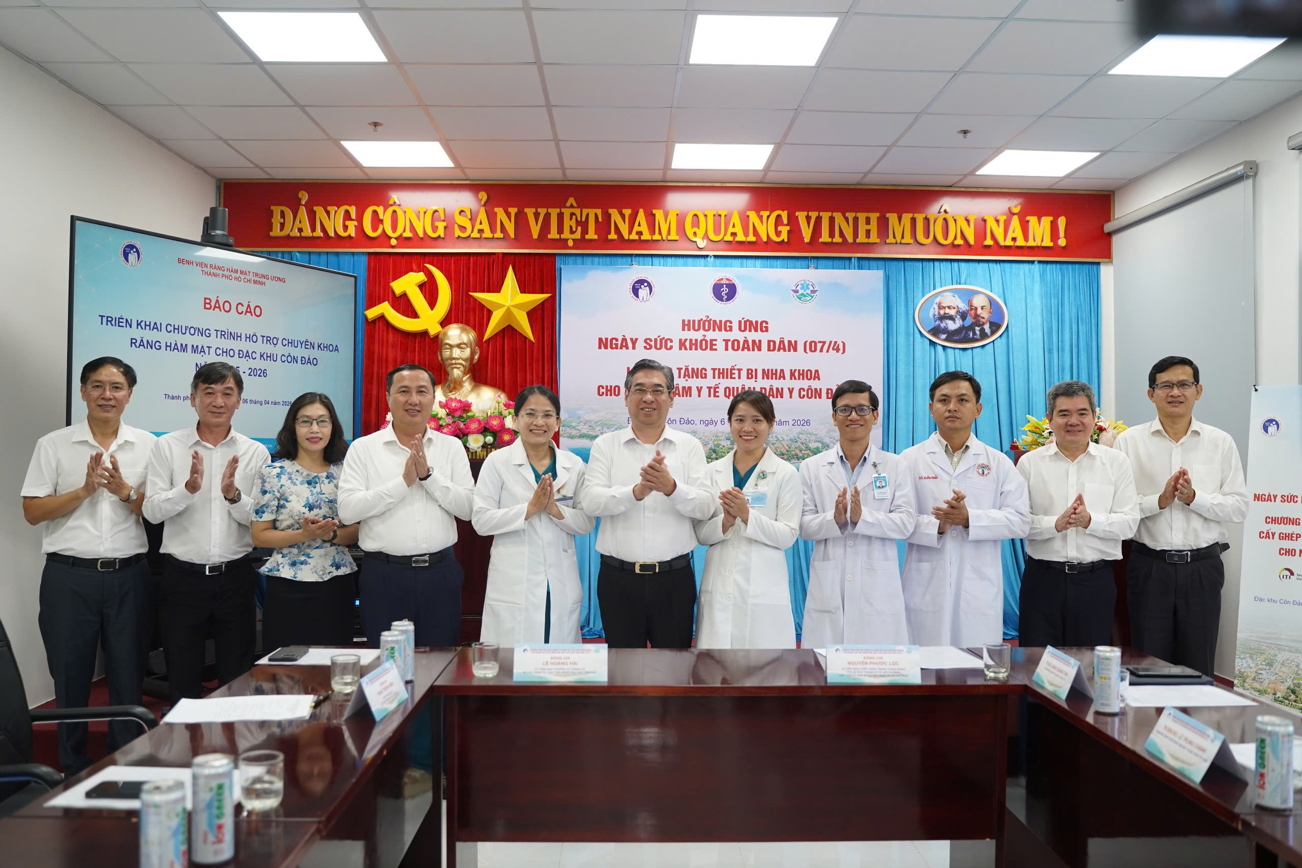 Lãnh đạo TP HCM dự lễ hưởng ứng Ngày Sức khỏe Toàn dân tại Côn Đảo - Ảnh 2.