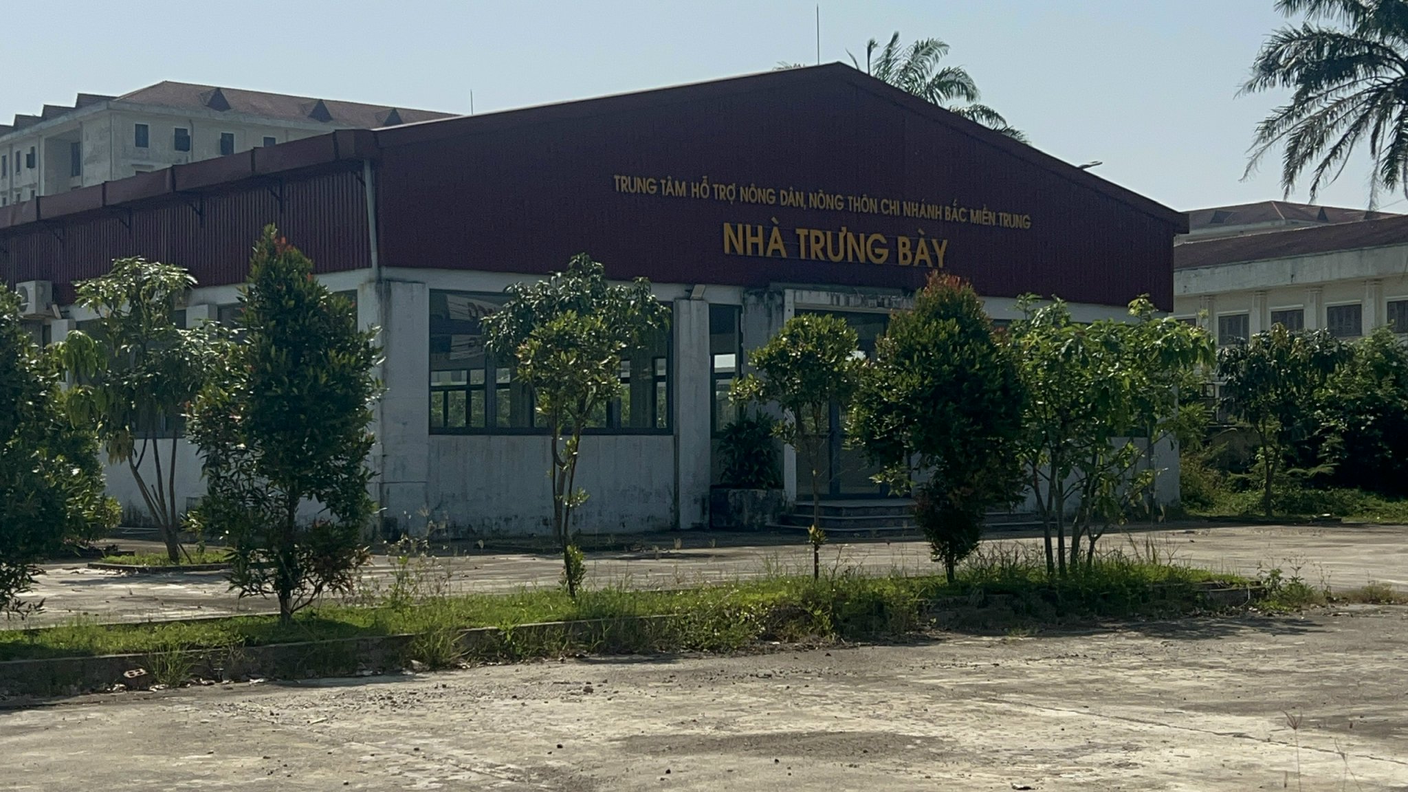 H&igrave;nh ảnh "hắt hiu" của một trụ sở hội n&ocirc;ng d&acirc;n trước l&uacute;c ho&agrave;n th&agrave;nh "sứ mệnh" - Ảnh 2.