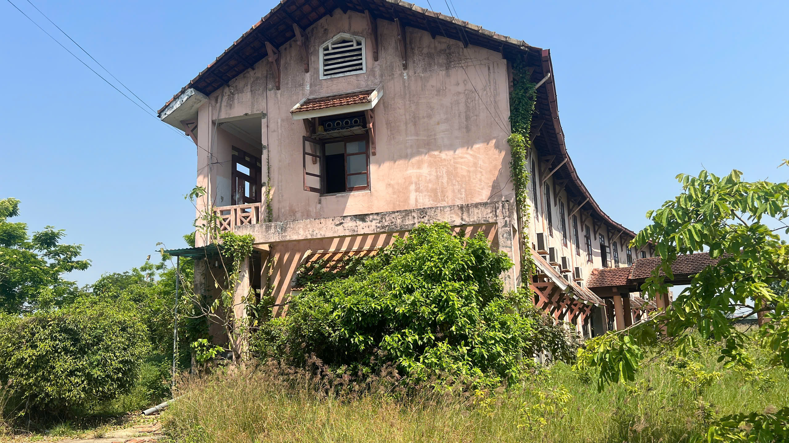 H&igrave;nh ảnh "hắt hiu" của một trụ sở hội n&ocirc;ng d&acirc;n trước l&uacute;c ho&agrave;n th&agrave;nh "sứ mệnh" - Ảnh 8.