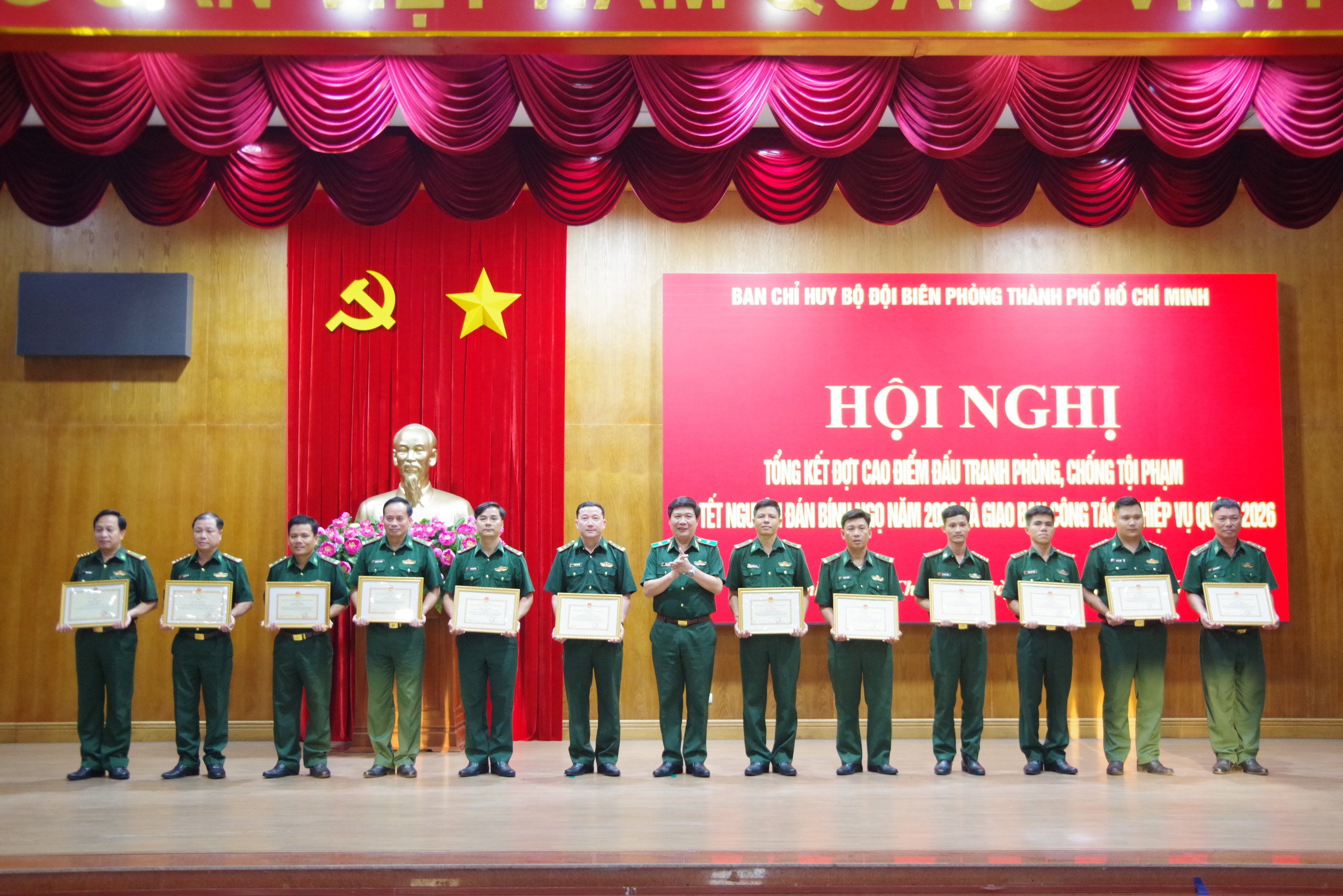 Bộ độ Biên phòng TPHCM triệt phá liên tiếp 3 chuyên án lớn - Ảnh 1.