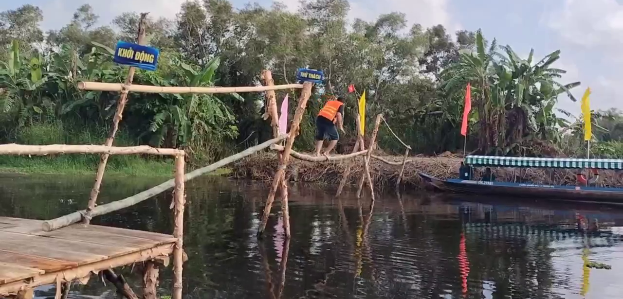 Thử thách đi cầu khỉ tại sự kiện 