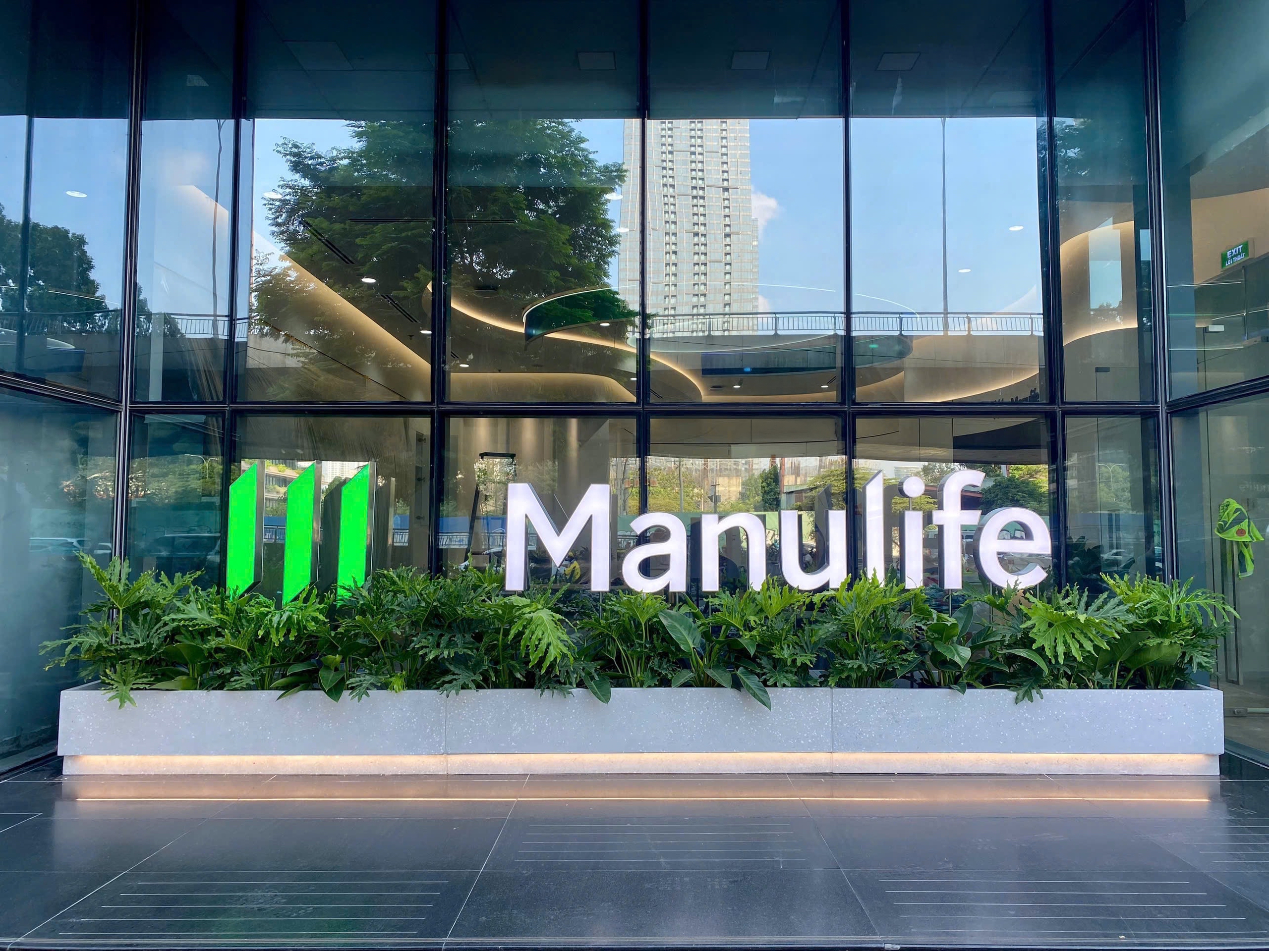 Manulife Việt Nam chi trả hơn 9.000 tỉ đồng quyền lợi bảo hiểm cho khách hàng trong năm 2025 - Ảnh 1.