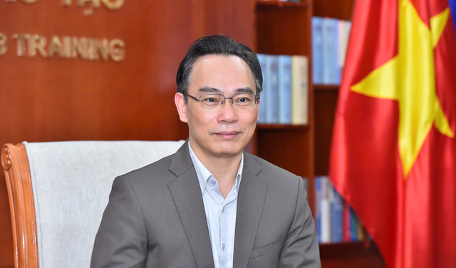 Ông Hoàng Minh Sơn làm Bộ trưởng Bộ Giáo dục và Đào tạo - Ảnh 1.