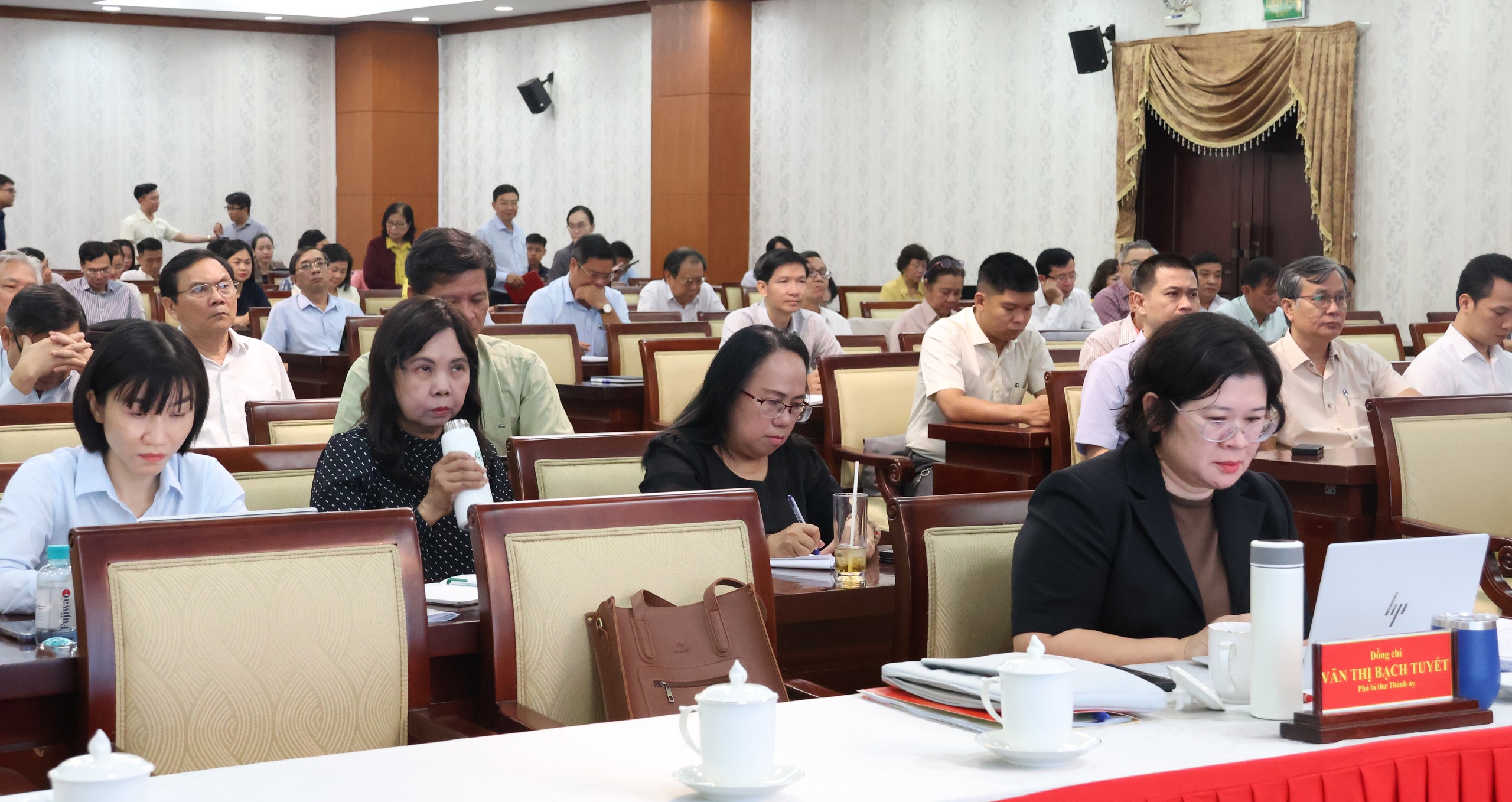 Qu&aacute;n triệt Nghị quyết Đại hội XIV của Đảng cho b&aacute;o ch&iacute; , văn nghệ sĩ , tr&iacute; thức - Ảnh 1.