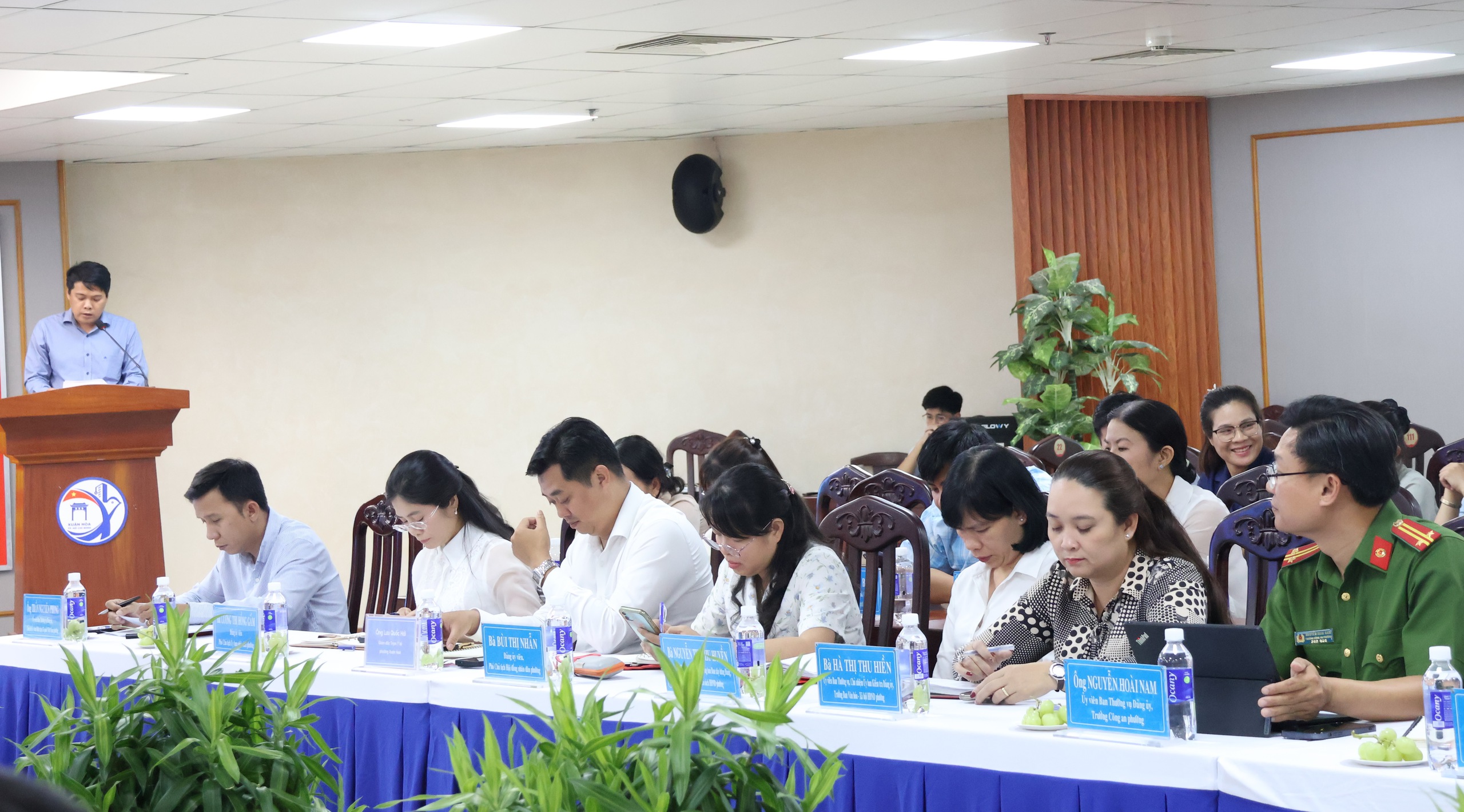 TPHCM: Người d&acirc;n phường Xu&acirc;n H&ograve;a được chăm s&oacute;c sức khỏe tận nh&agrave;, lập hồ sơ điện tử - Ảnh 5.