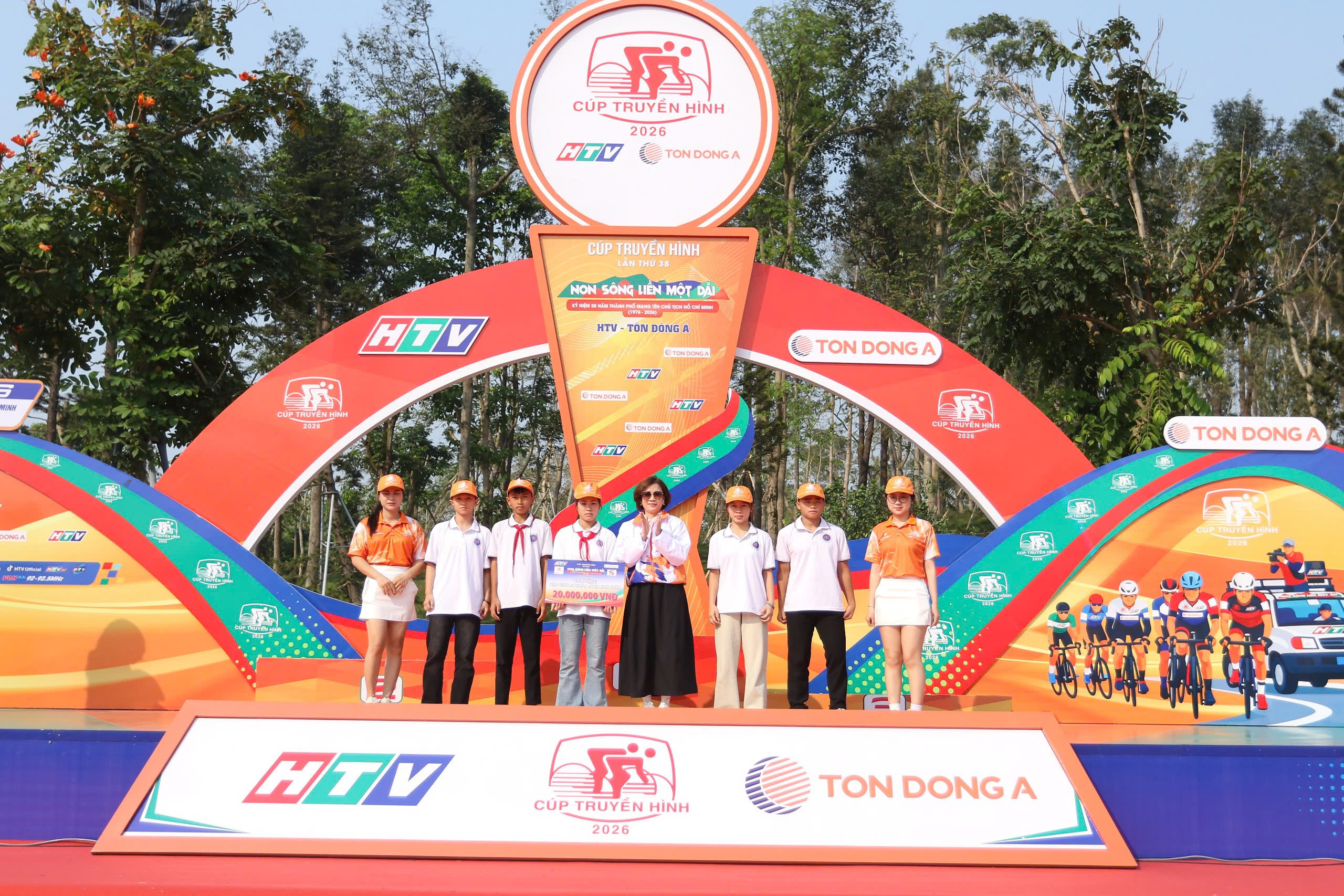 Ngoại binh Thanh Hóa thắng chặng 6 Cúp truyền hình TP HCM 2026 sau màn nước rút tốc độ cao - Ảnh 8.