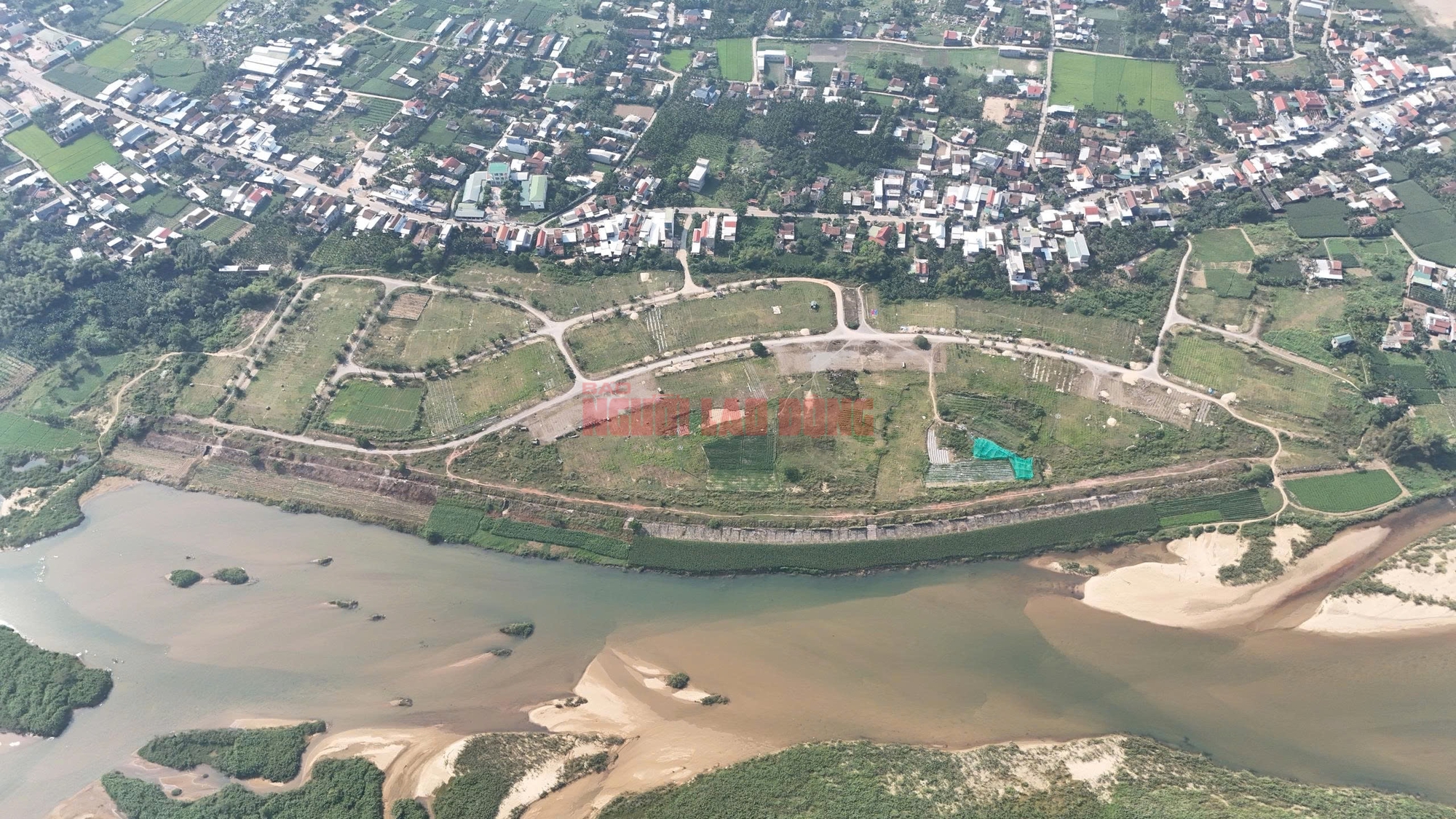 Dự &aacute;n khu d&acirc;n cư 186 tỉ "mắc cạn" b&ecirc;n s&ocirc;ng Vệ gần chục năm - Ảnh 1.