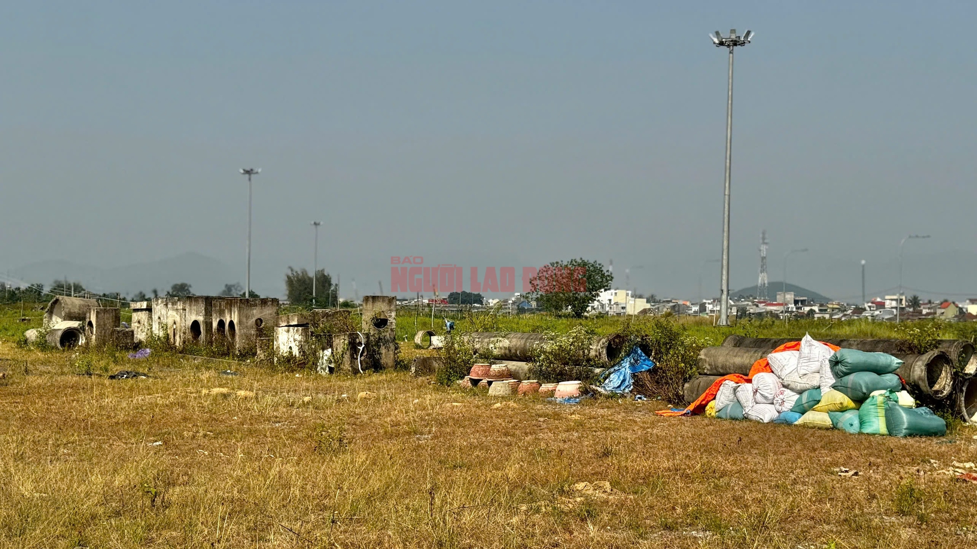 Dự &aacute;n khu d&acirc;n cư 186 tỉ "mắc cạn" b&ecirc;n s&ocirc;ng Vệ gần chục năm - Ảnh 3.