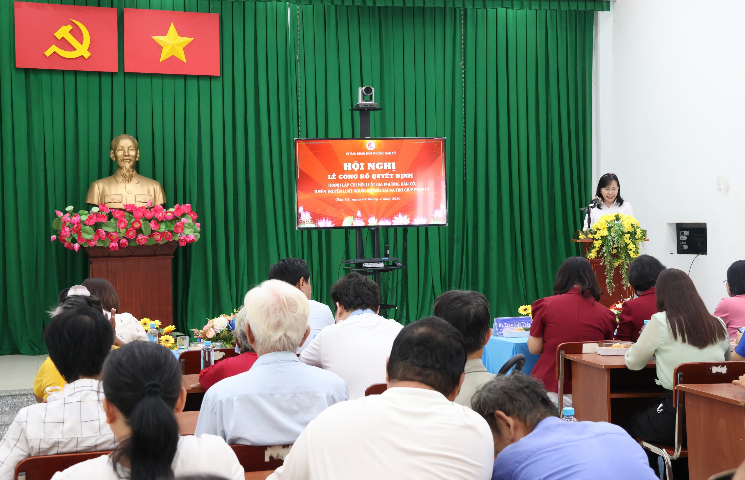 TPHCM: Chi hội Luật gia phường Bàn Cờ ra mắt tư vấn pháp lý miễn phí cho người dân - Ảnh 3. TPHCM: Chi hội Luật gia phường Bàn Cờ ra mắt tư vấn pháp lý miễn phí cho người dân - Ảnh 3.