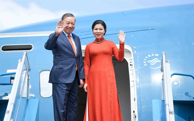 Vietnam, China pledge to elevate bilateral relations in new phase - Ảnh 2.