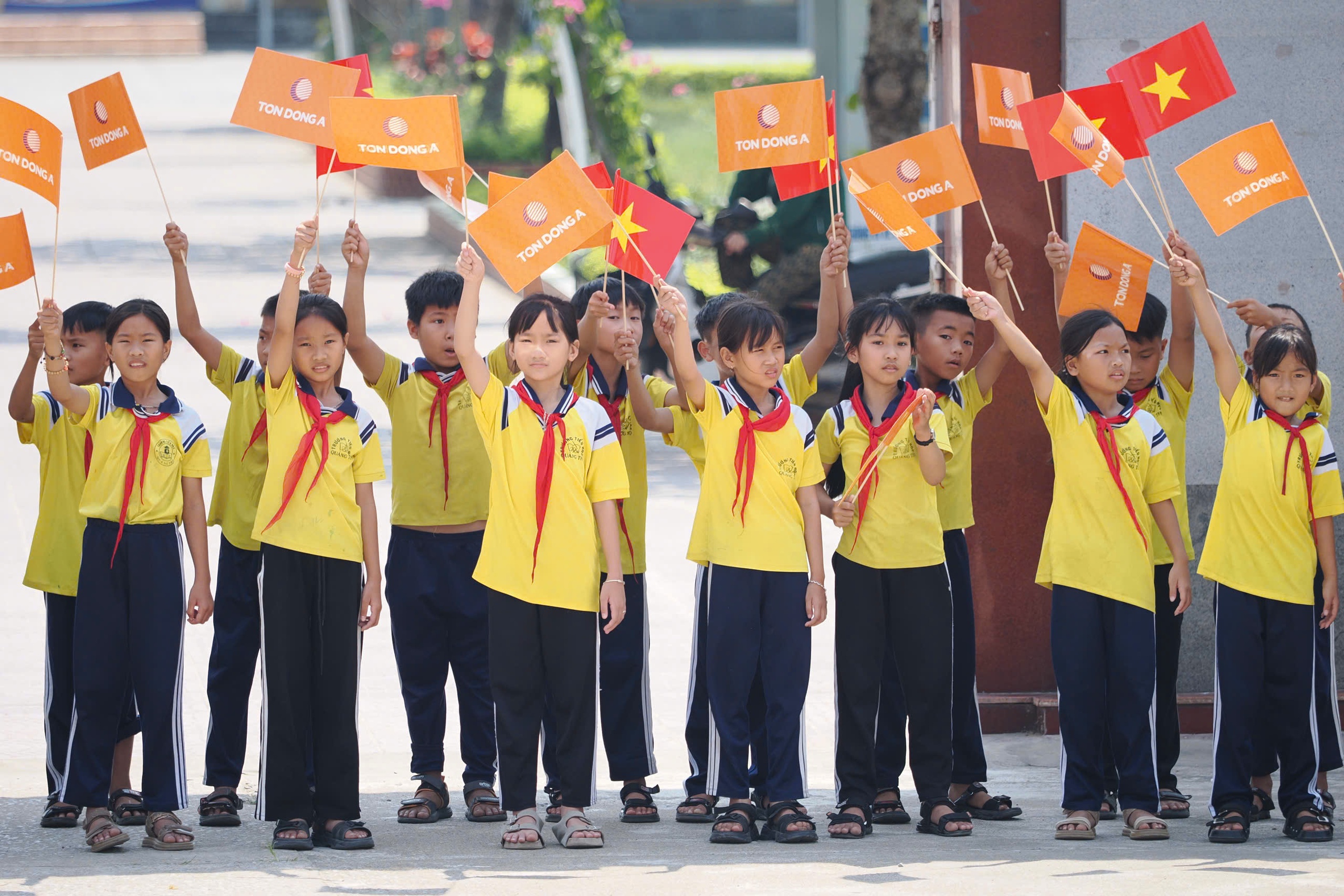 Chặng 7 cuộc đua xe đạp Cúp truyền hình TP HCM 2026: Đặng Thành Được tạm giữ Áo chấm đỏ - Ảnh 2.