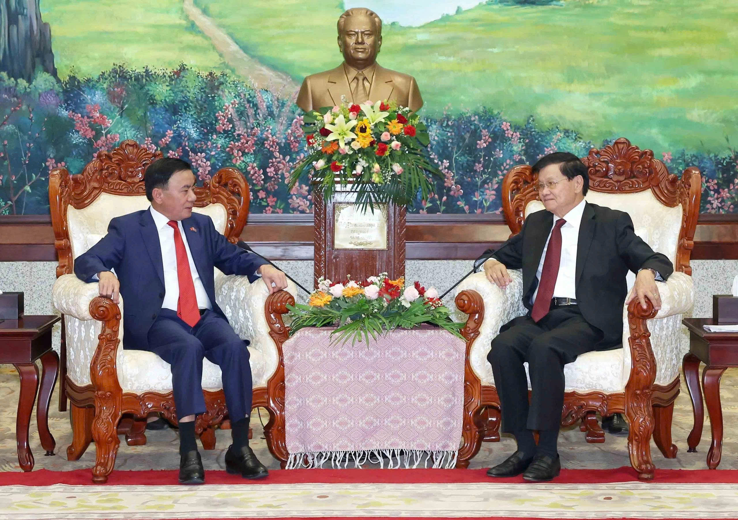 Việt Nam - Lào tăng cường gắn kết chiến lược - Ảnh 1.