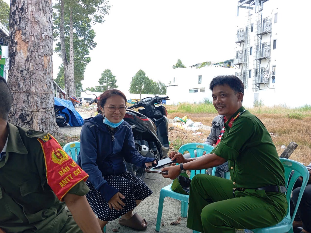 Công an Cần Thơ tìm được 5 trẻ em đi lạc tại Lễ hội Bánh dân gian Nam Bộ - Ảnh 1.