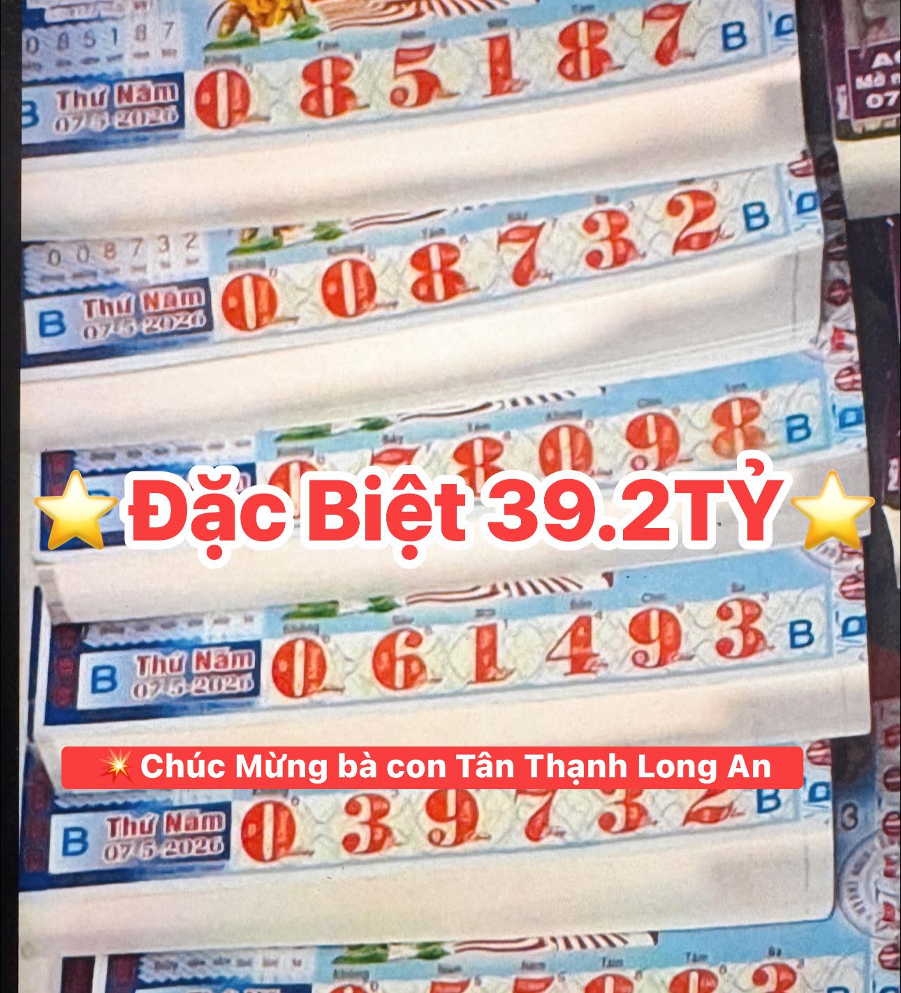 Xổ số miền Nam: Liên tục xuất hiện nguyên cây 160 vé trúng độc đắc và an ủi - Ảnh 2.