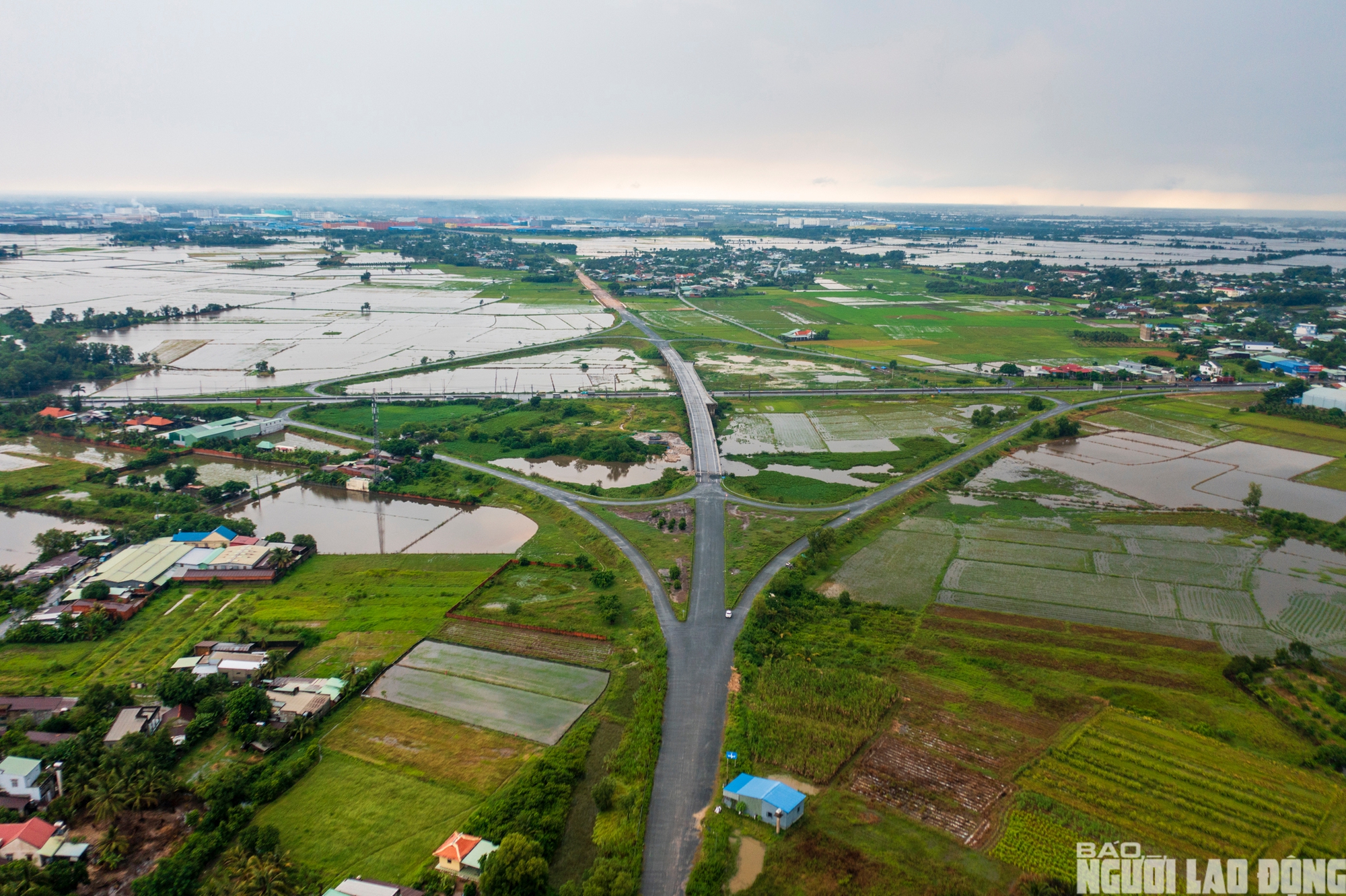 H&igrave;nh h&agrave;i tuyến đường Hồ Ch&iacute; Minh 2 . 200 Tỉ đồng kết nối TPHCM , Đồng Nai , T&acirc;y Ninh - Ảnh 16.