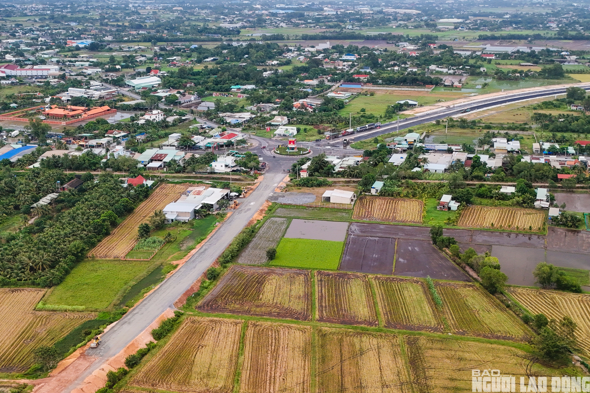 H&igrave;nh h&agrave;i tuyến đường Hồ Ch&iacute; Minh 2 . 200 Tỉ đồng kết nối TPHCM , Đồng Nai , T&acirc;y Ninh - Ảnh 18.