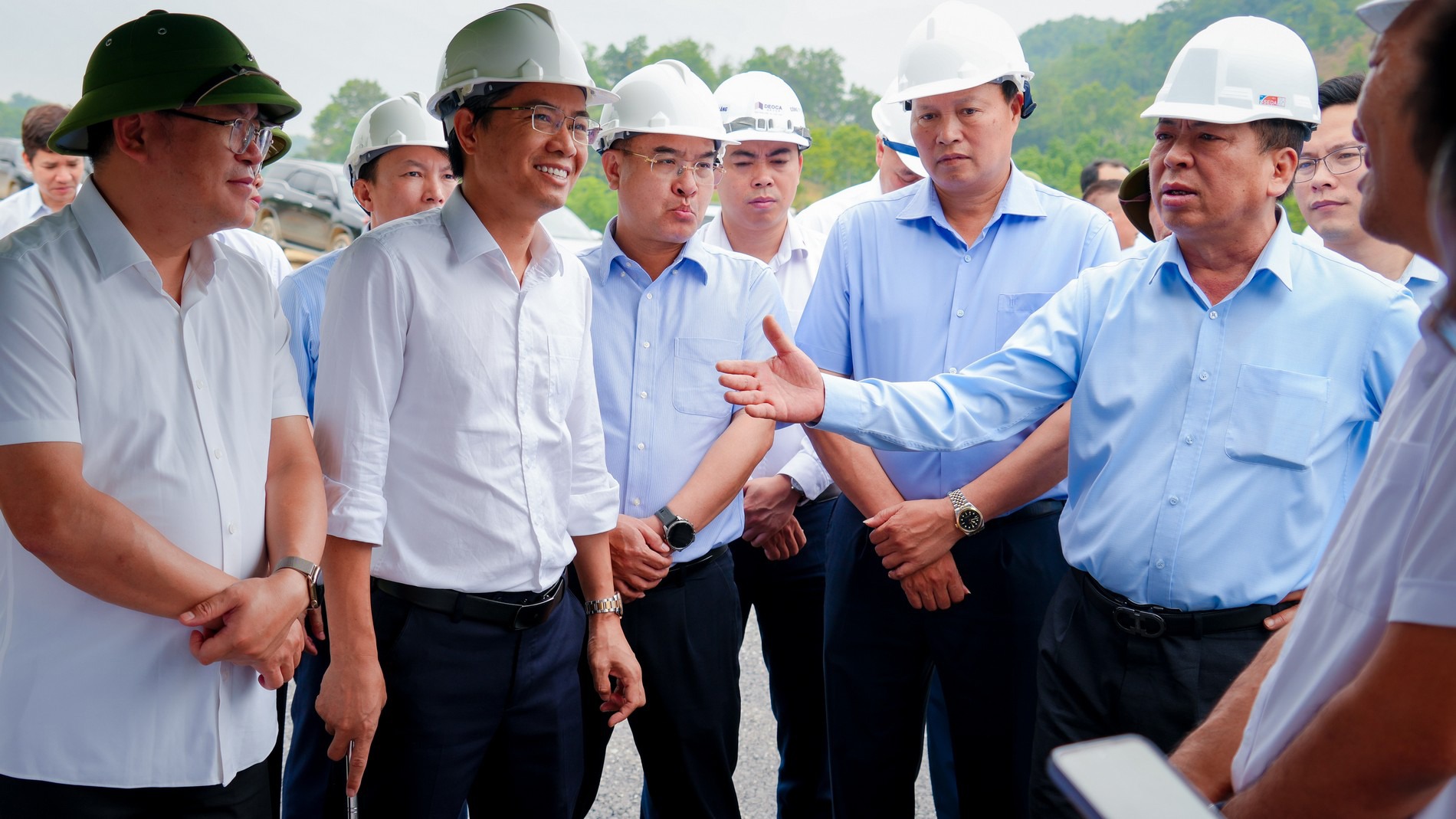 Nhiều kiến nghị để sớm đưa cao tốc Hữu Nghị - Chi Lăng v&agrave; Đồng Đăng - Tr&agrave; Lĩnh sớm về đ&iacute;ch - Ảnh 4.