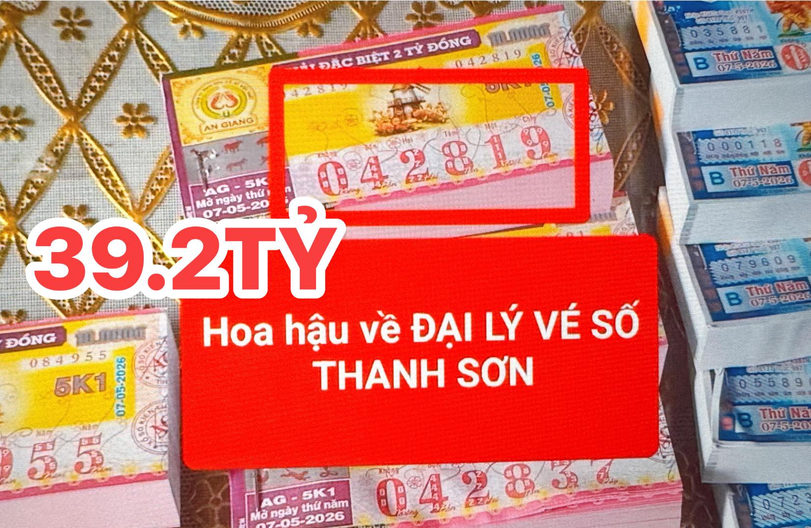 Xổ số miền Nam: Liên tục xuất hiện nguyên cây 160 vé trúng độc đắc và an ủi - Ảnh 4.