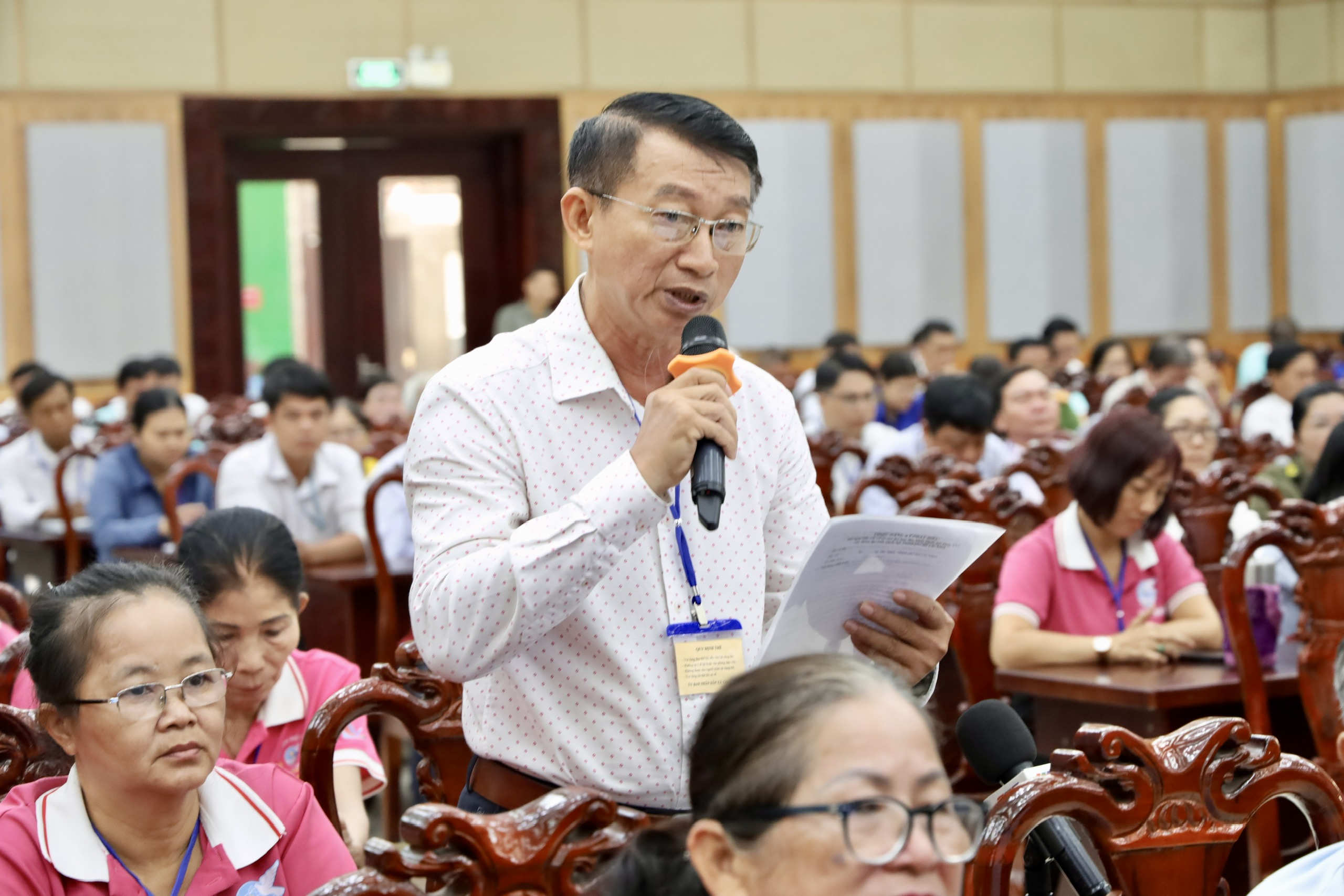 Cử tri 7 xã phía Tây TPHCM nêu nhiều vấn đề dân sinh “nóng” - Ảnh 8.